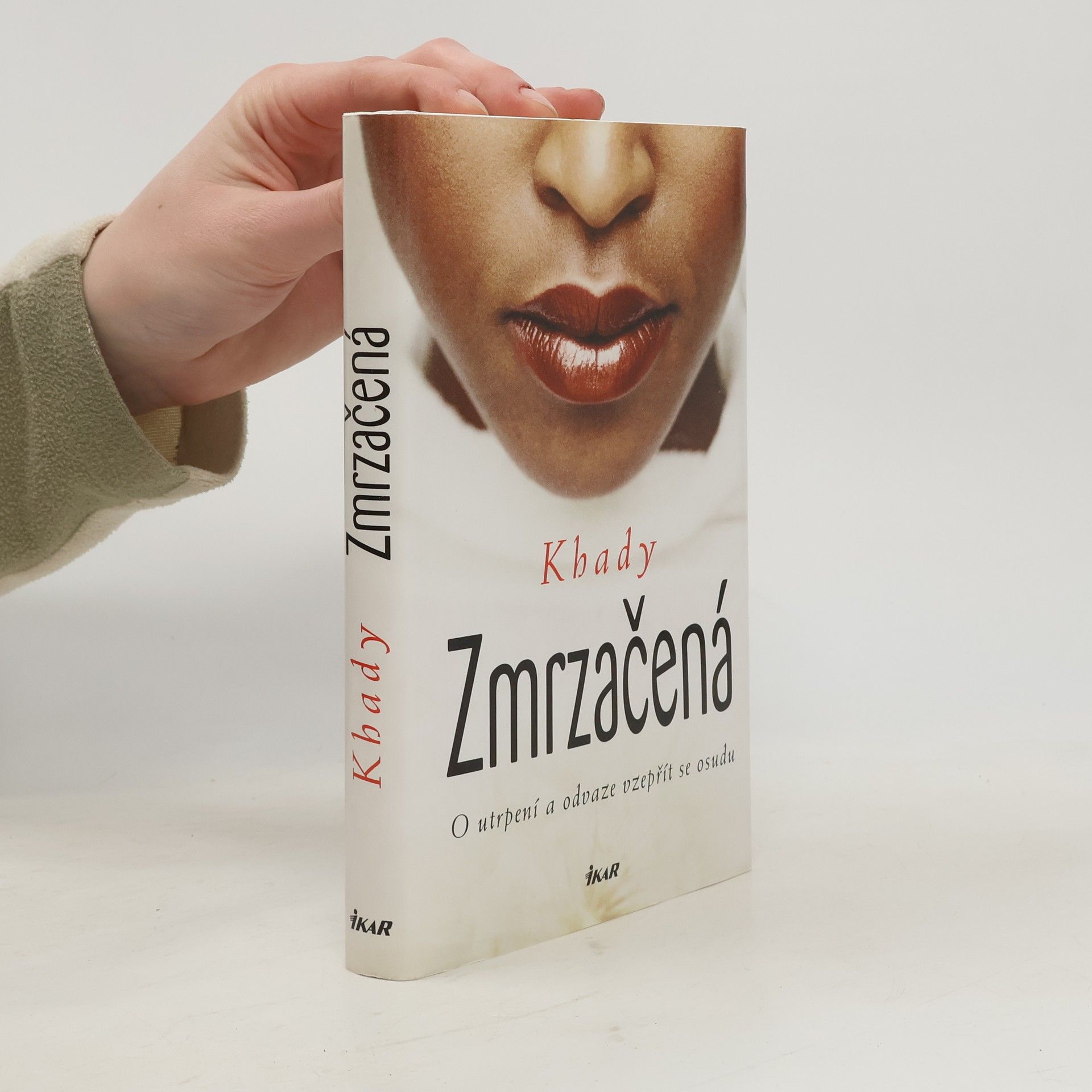 Khady Khady Zmrzačená