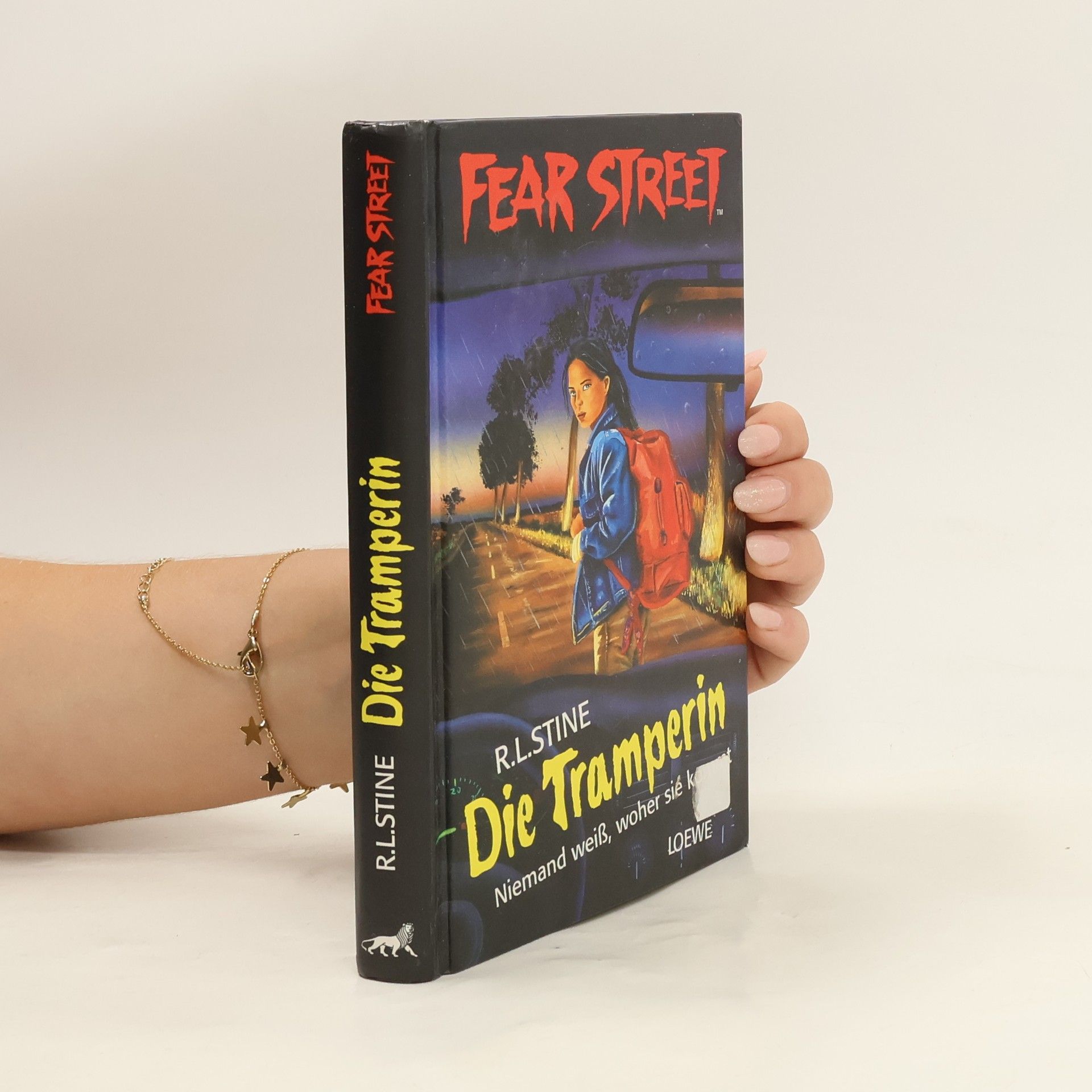 R. L. Stine Fear Street. Die Tramperin. Niemand weiß, woher sie kommt.