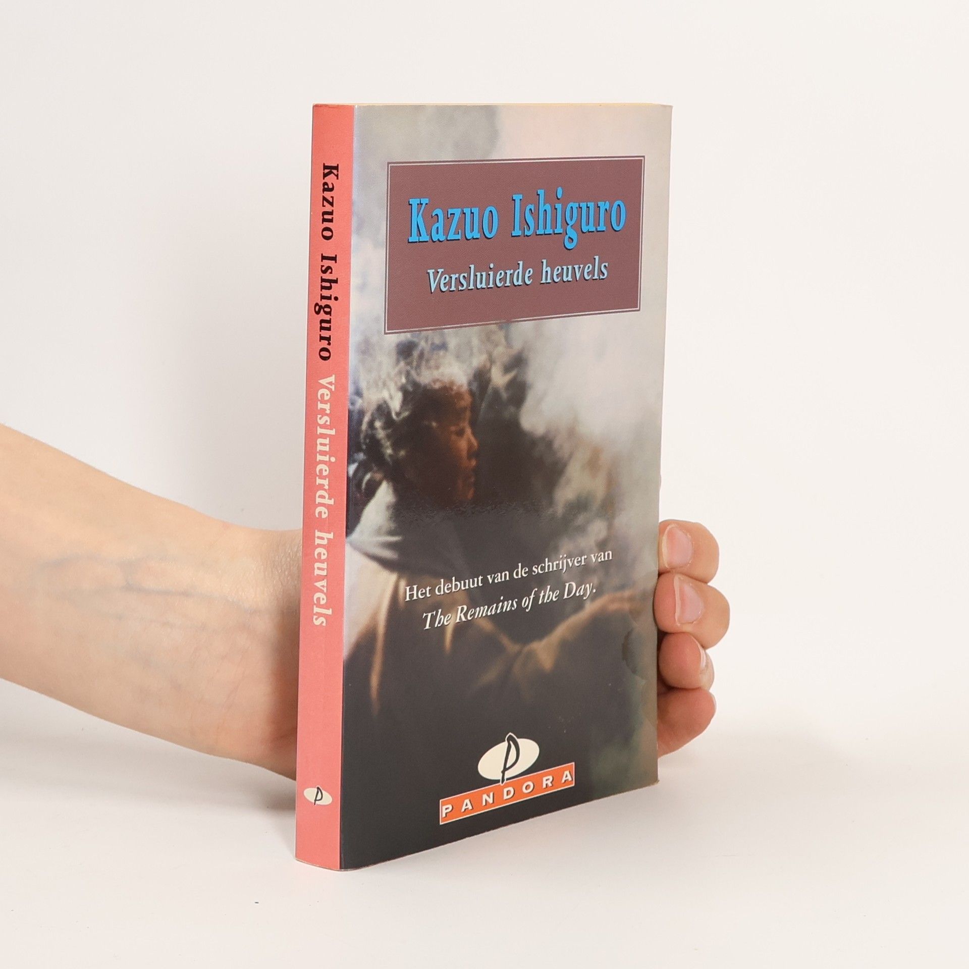 Kazuo Ishiguro Versluierde heuvels