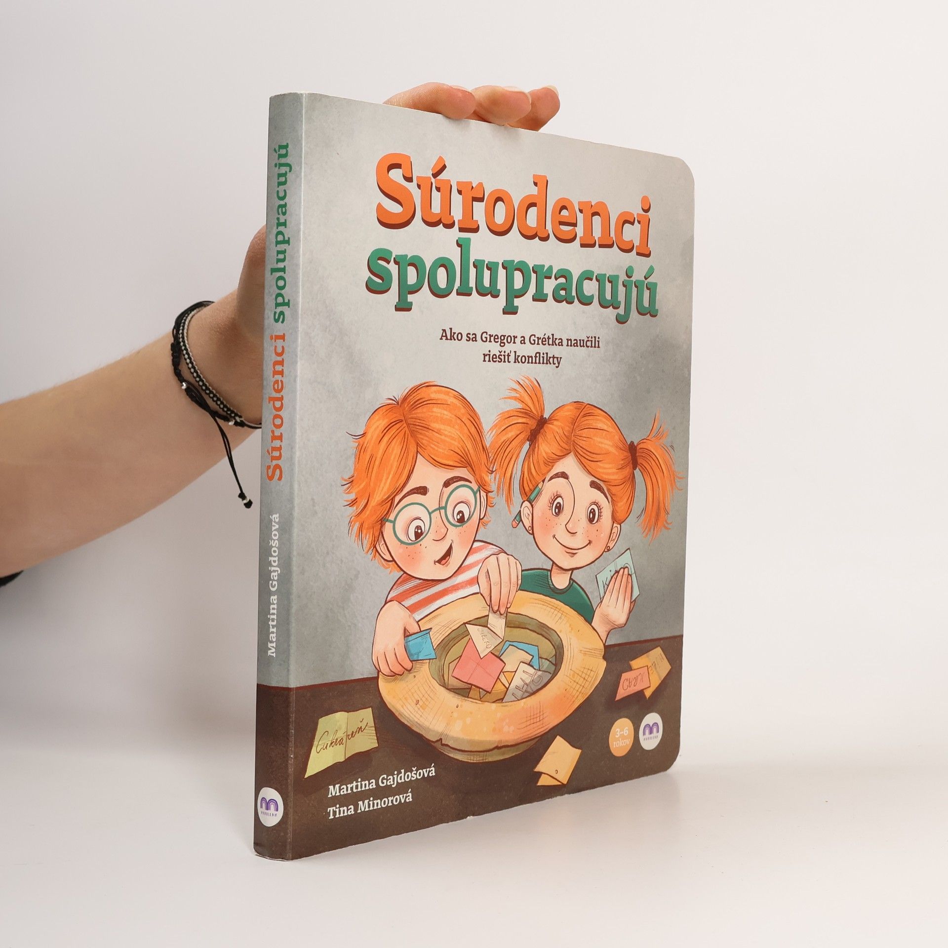 Súrodenci spolupracujú