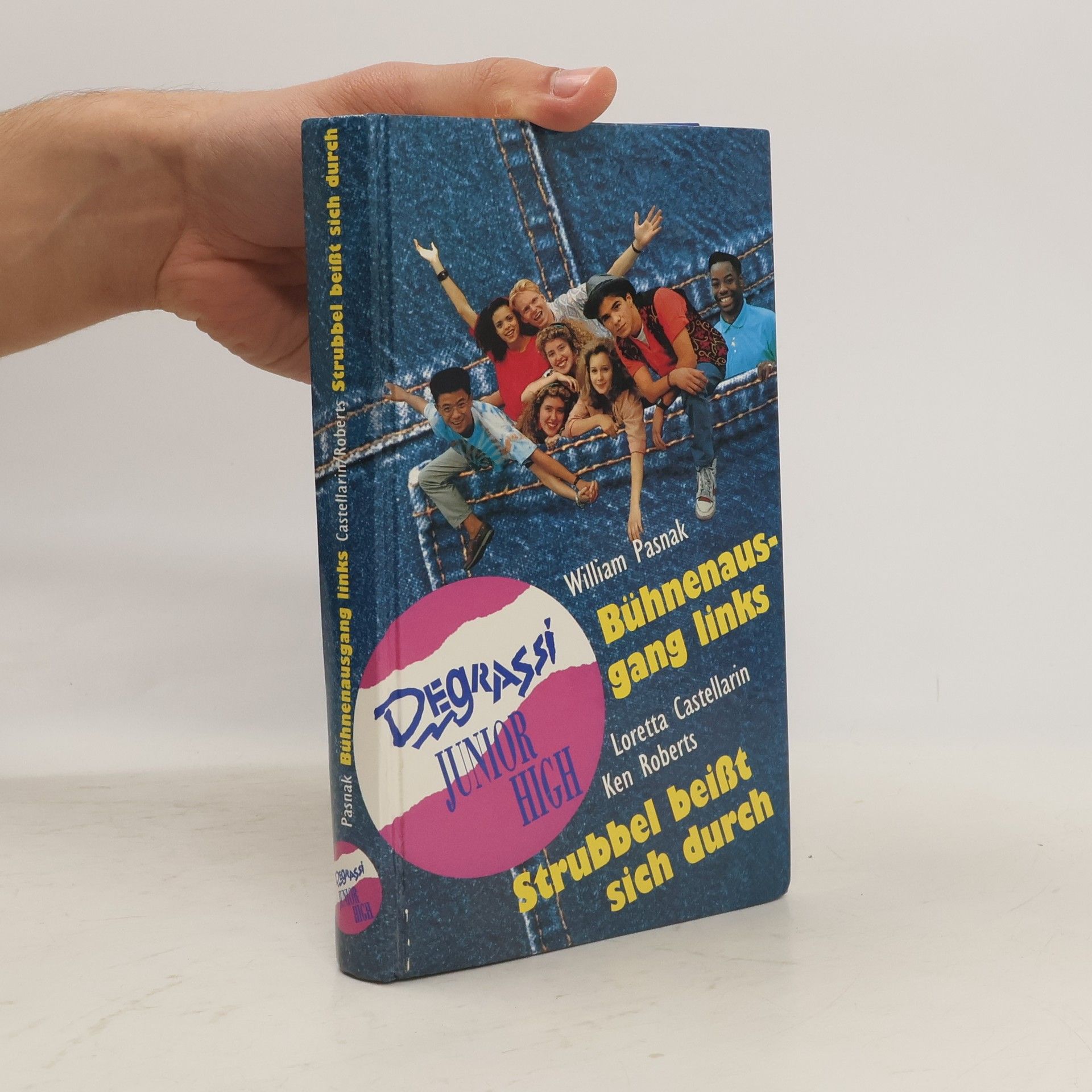 Ken Roberts Bühnenausgang links. Strubbel beißt sich durch