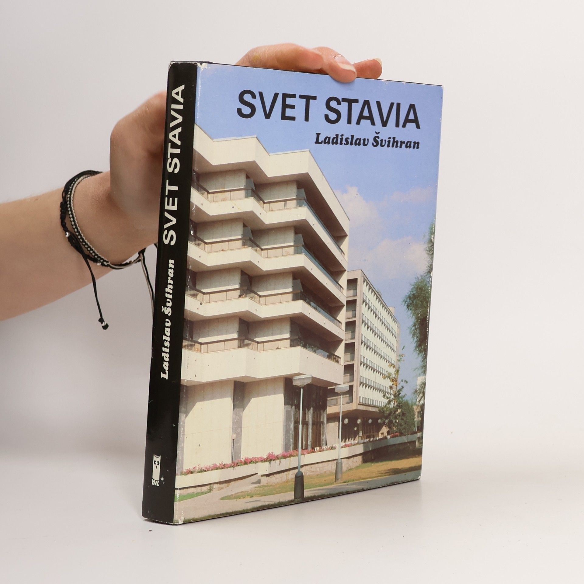 Ladislav Švihran Svet stavia