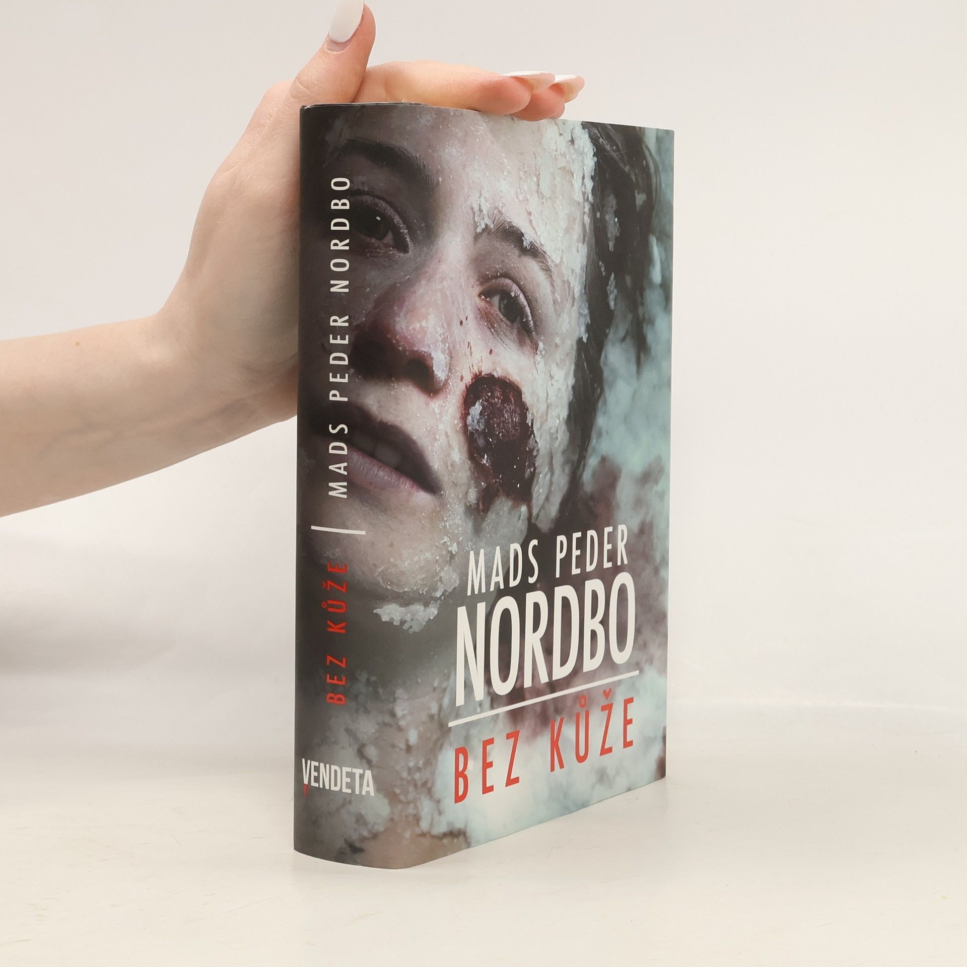 Mads Peder Nordbo Bez kůže