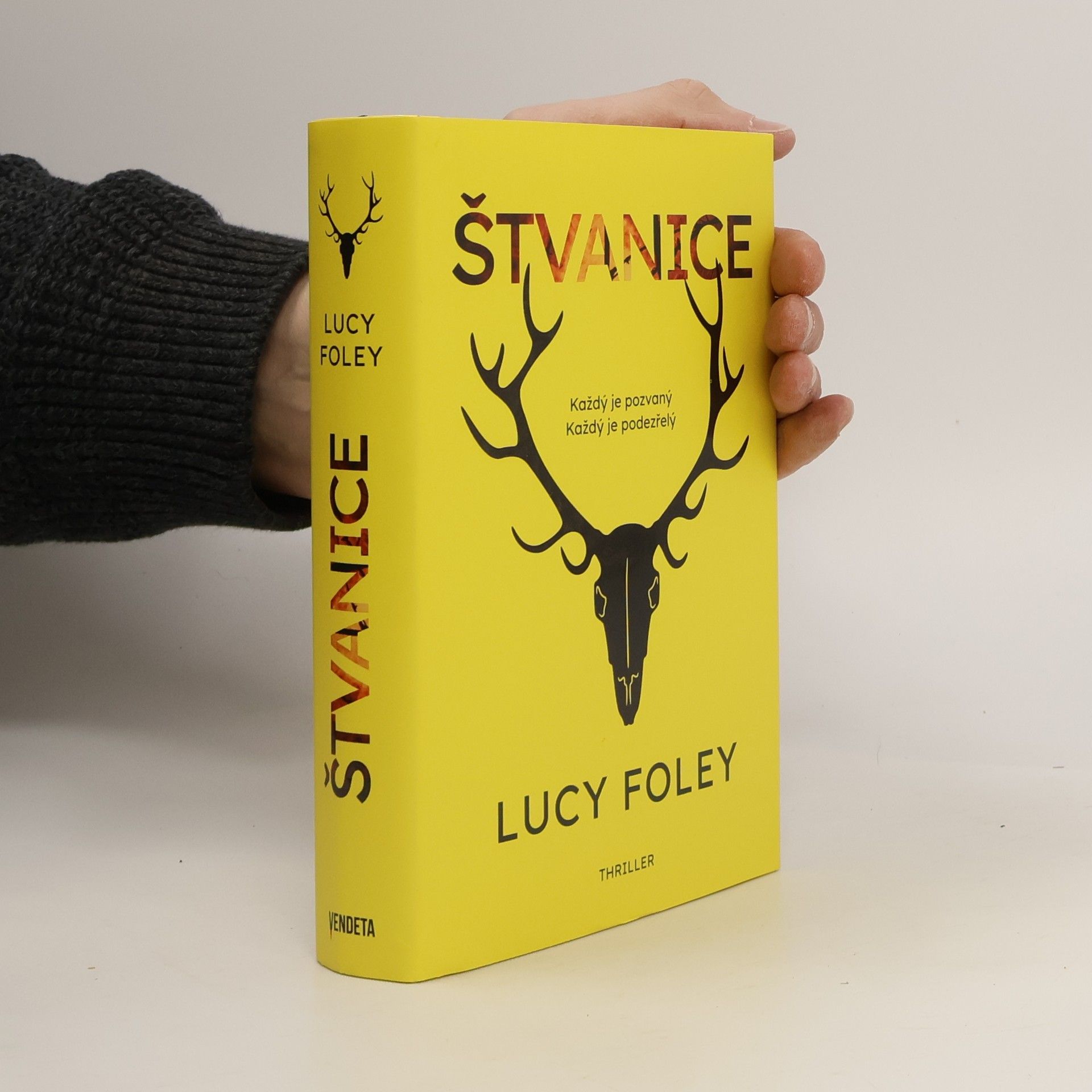 Lucy Foley Štvanice