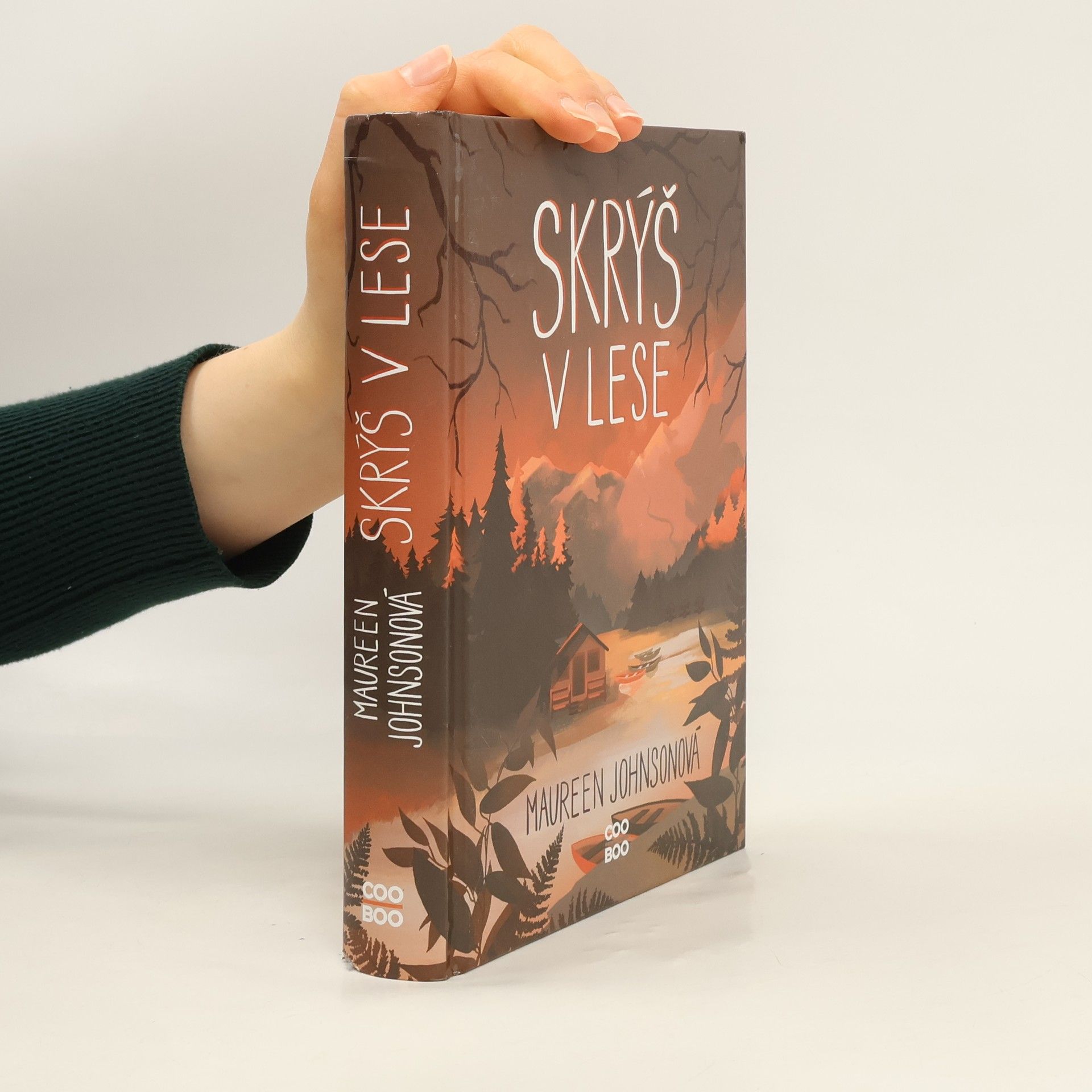 Maureen Johnson Skrýš v lese