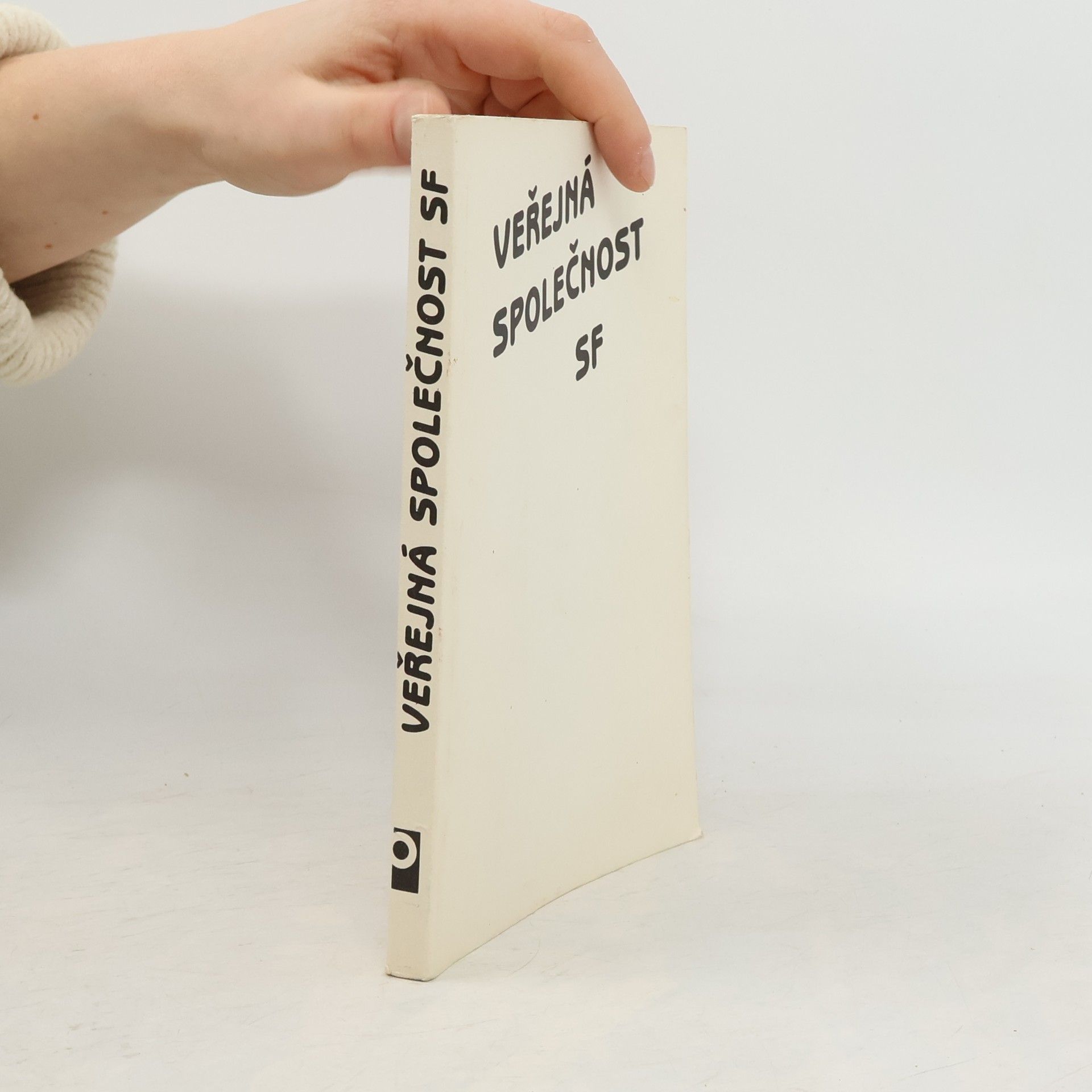 Various authors Veřejná společnost SF