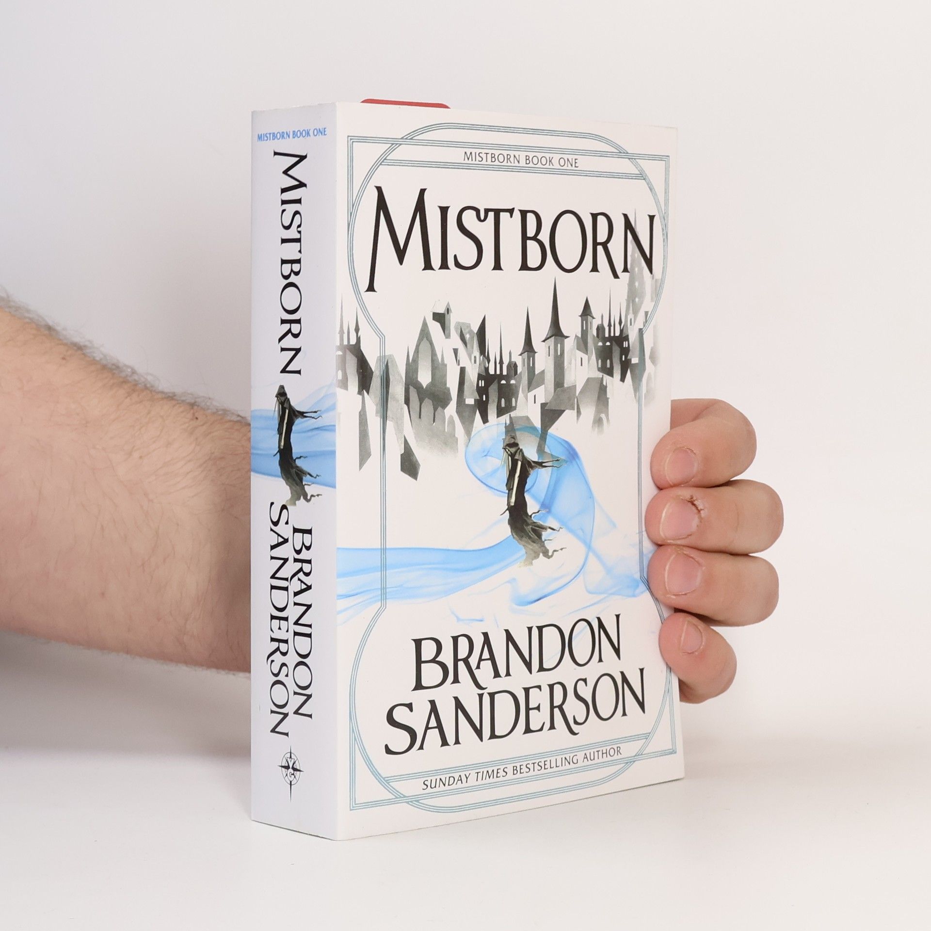 Brandon Sanderson The final empire : Mistborn book one