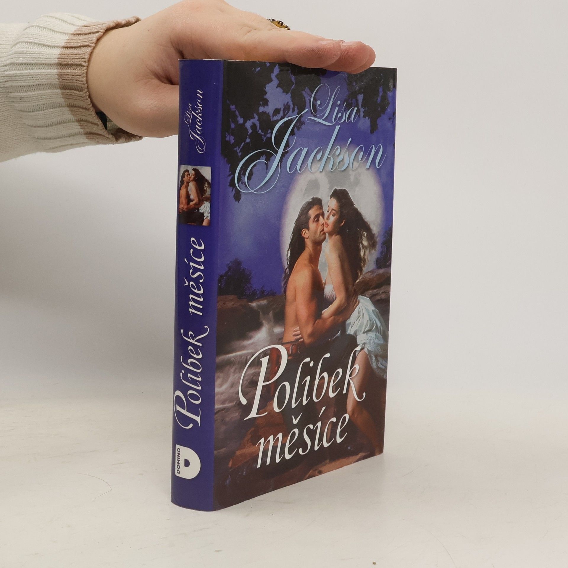 Lisa Jackson Polibek měsíce