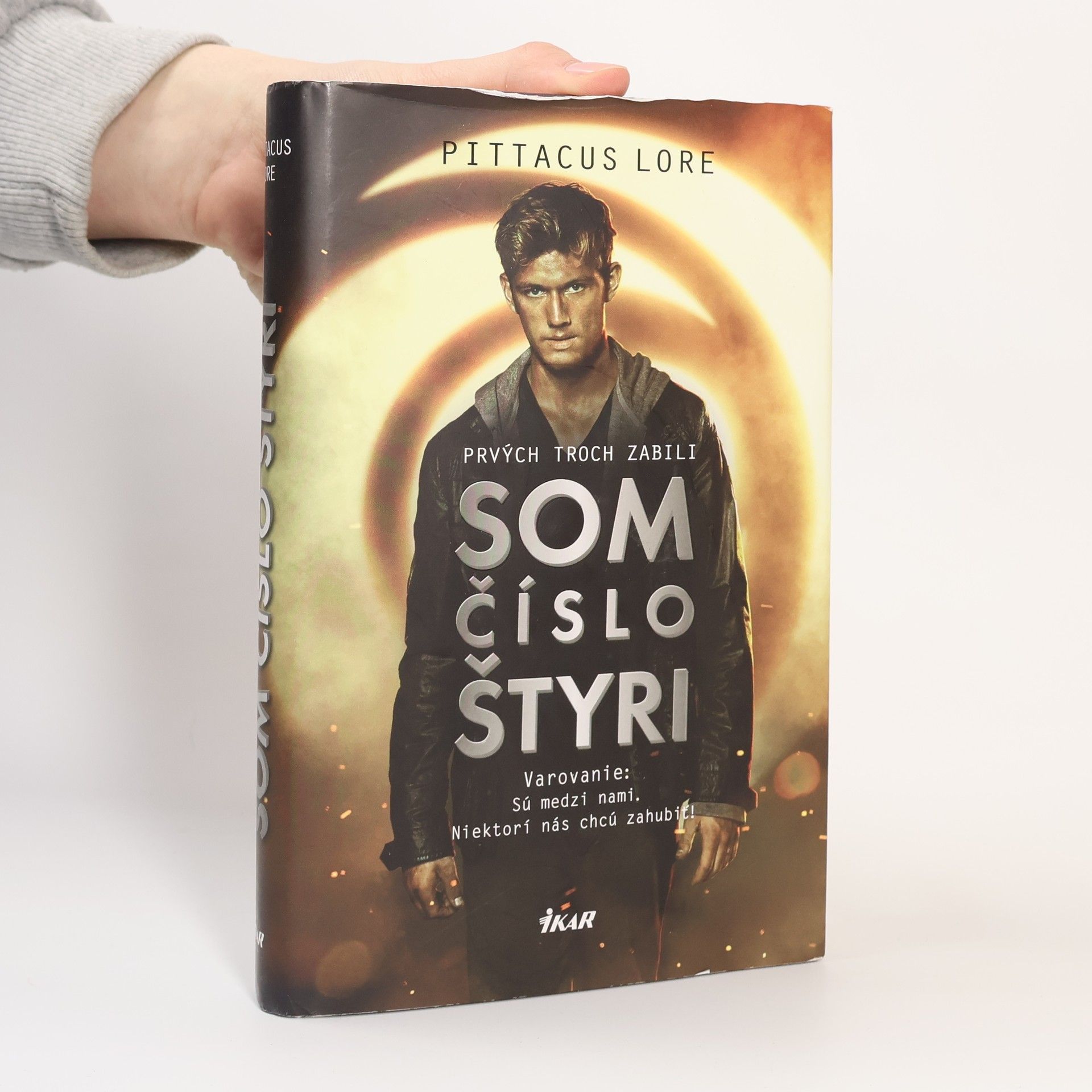 Pittacus Lore Som číslo štyri