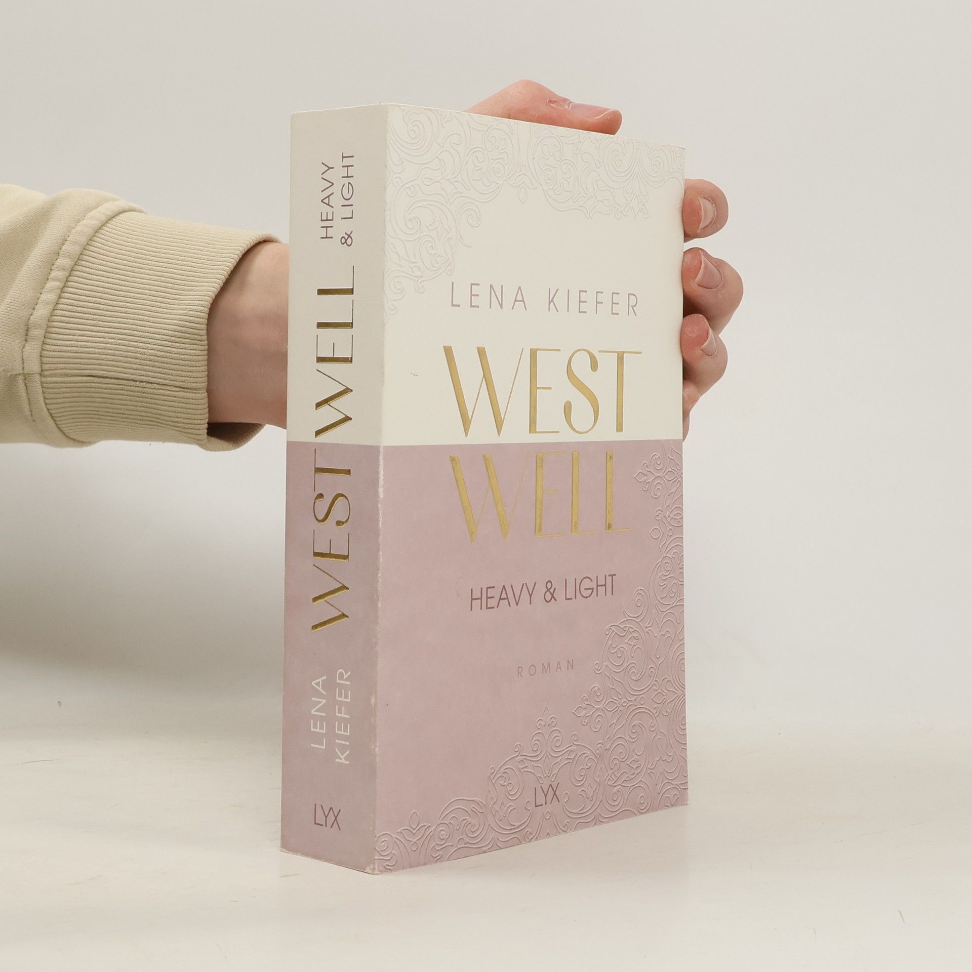 Lena Kiefer Westwell. Heavy & Light