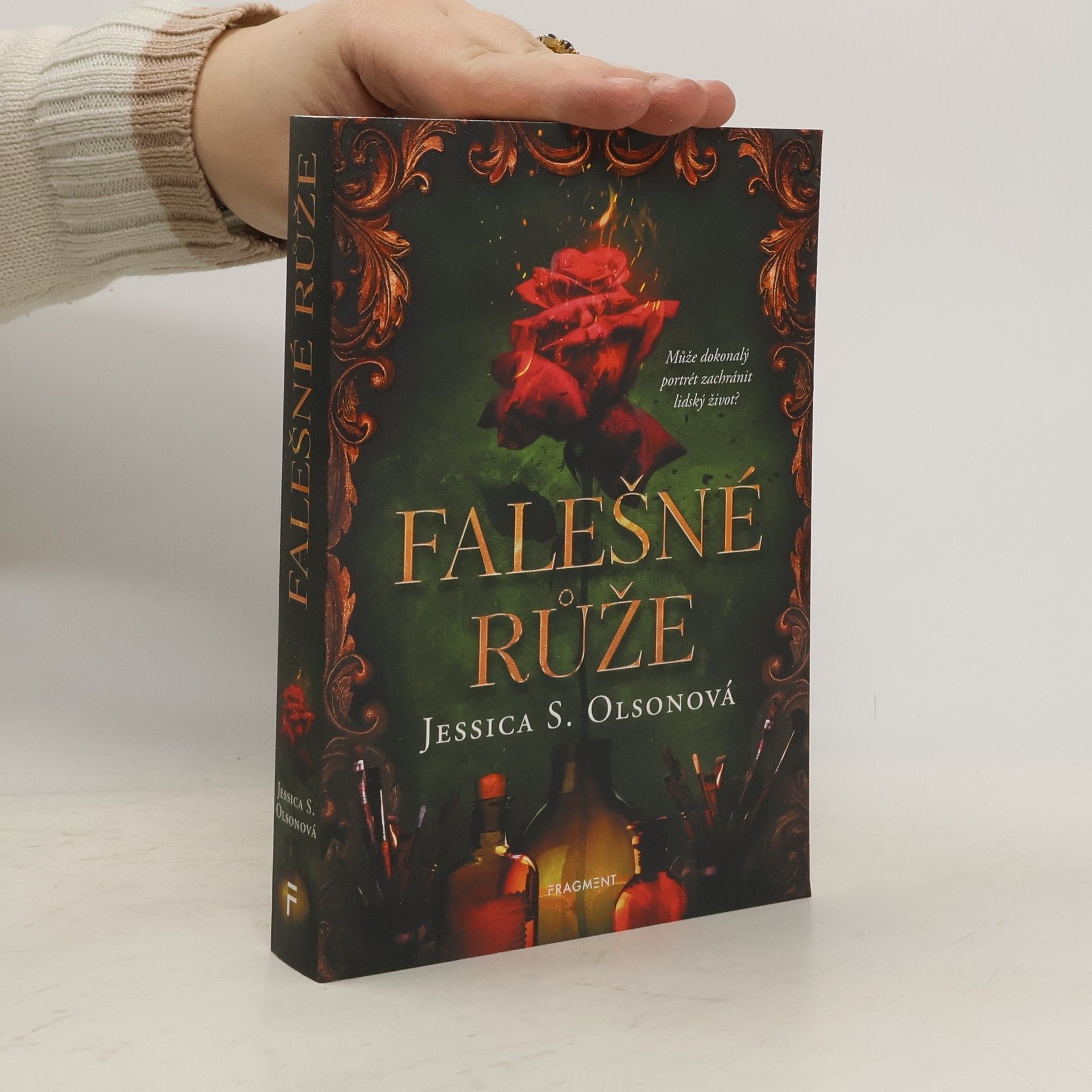 Jessica S. Olson Falešné růže