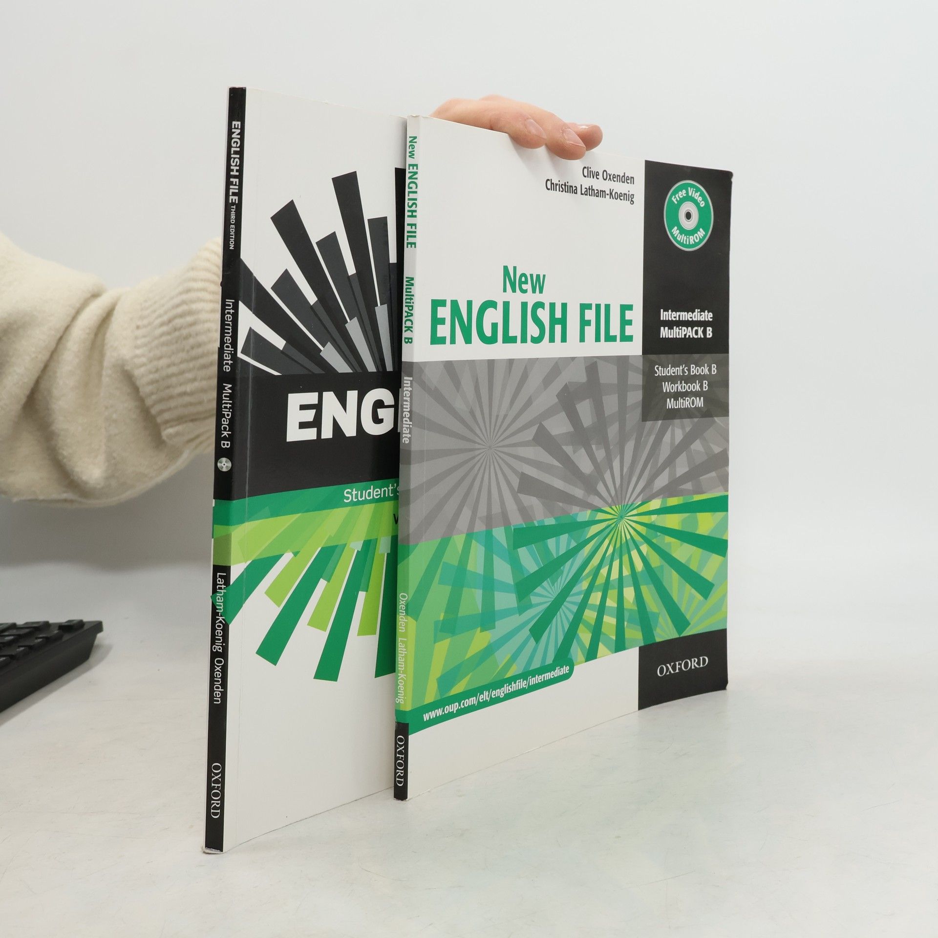 Clive Oxeden English File: Student's Book A, Student's Book B