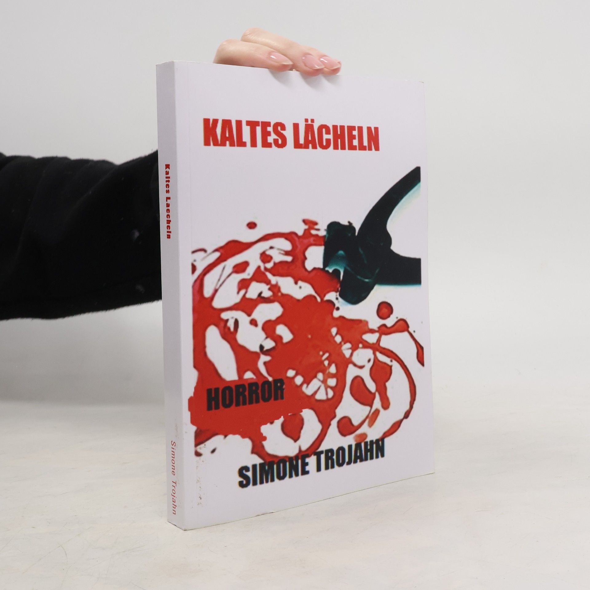 Simone Trojahn Kaltes Laecheln