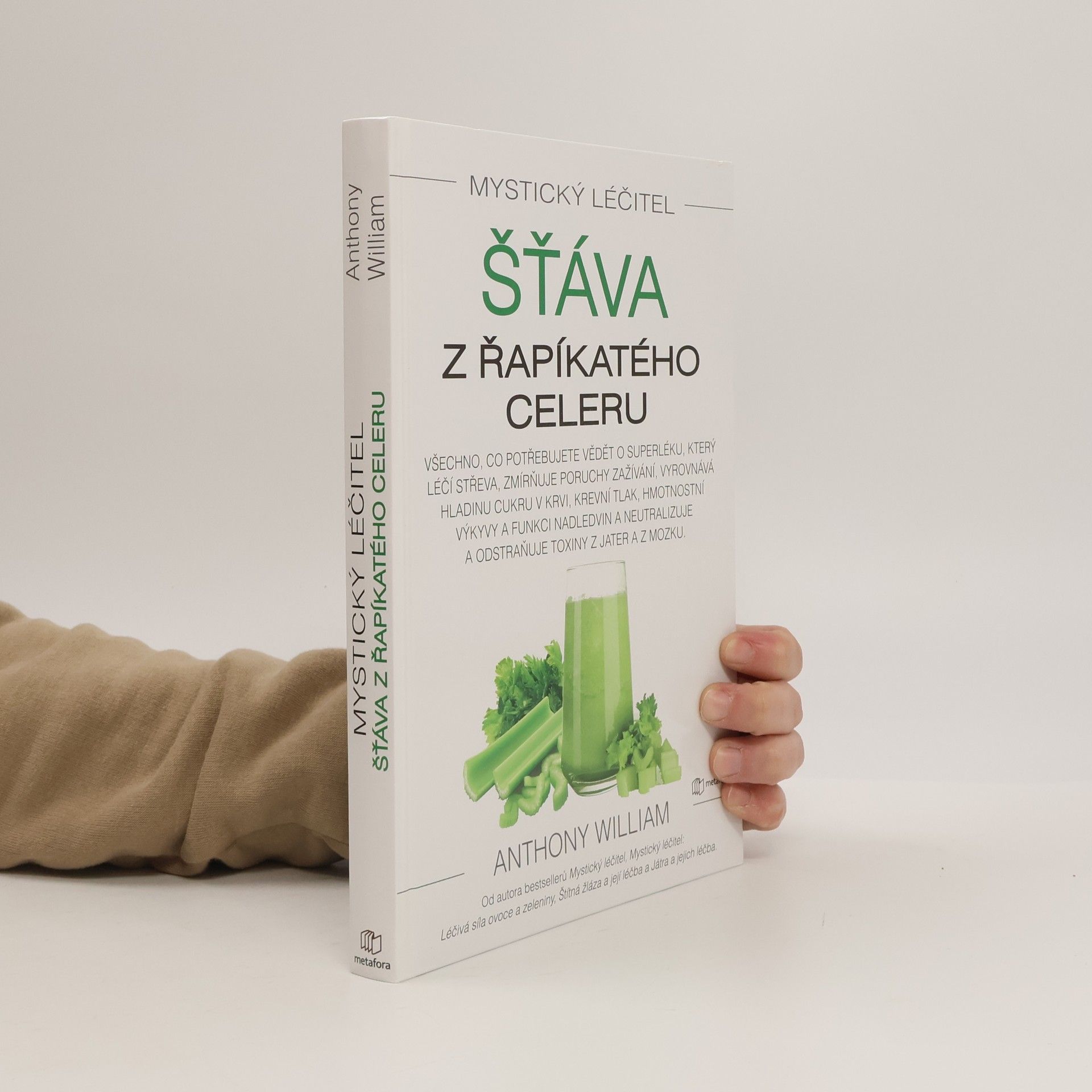 Anthony William Šťáva z řapíkatého celeru