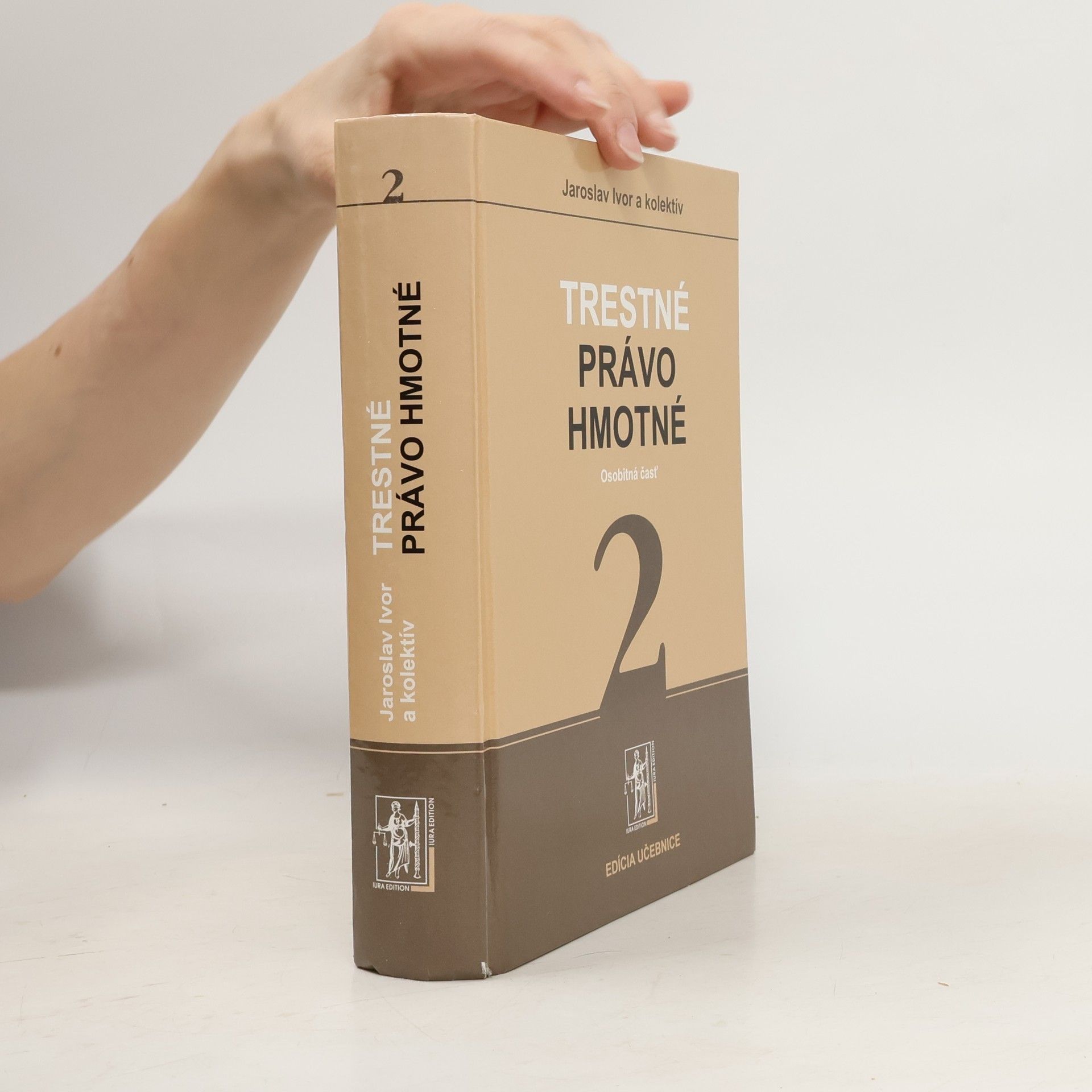 Jaroslav Ivor Trestné právo hmotné - osobitná čásť