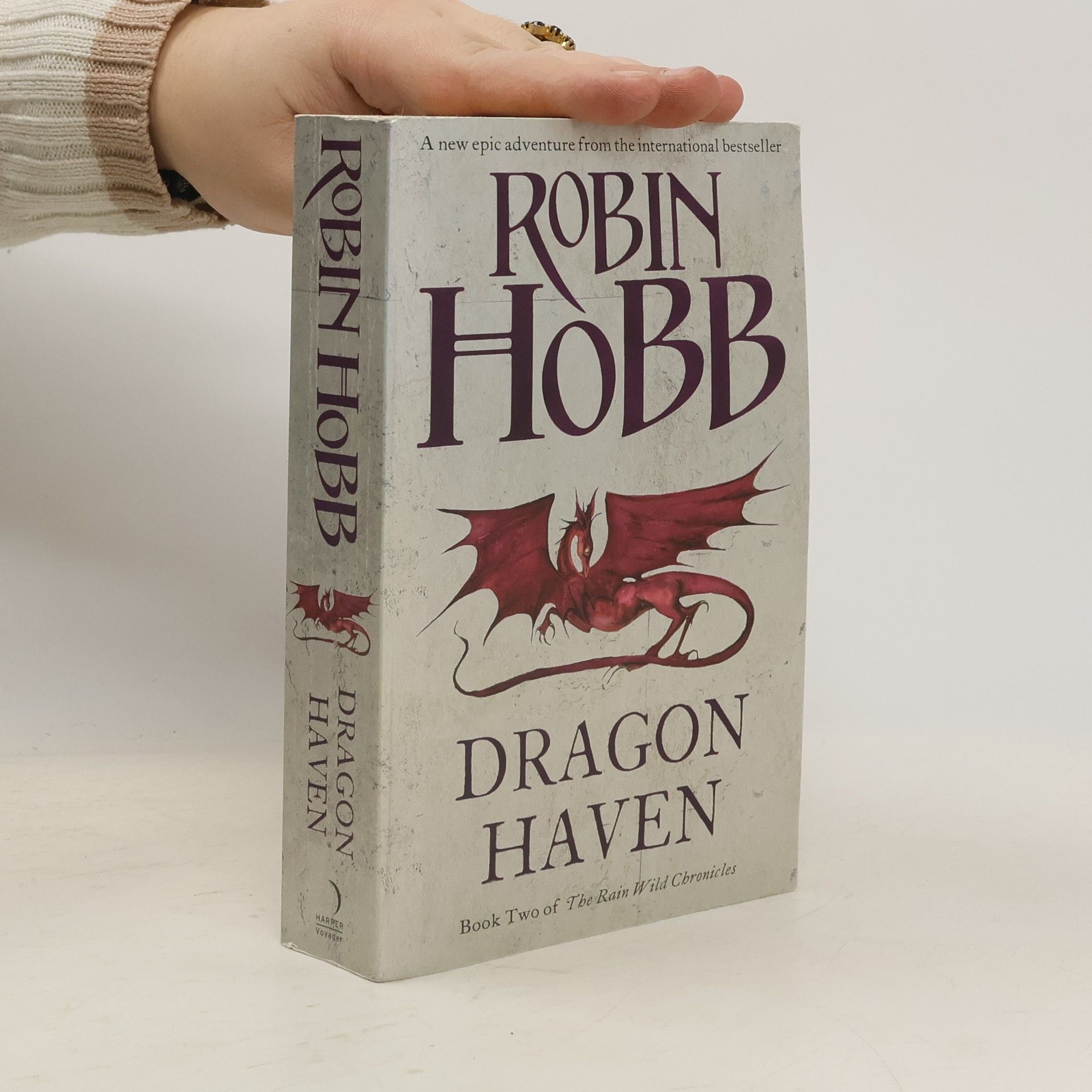 Robin Hobb Dragon Haven. The Rain Wild Chronicles, Book 2