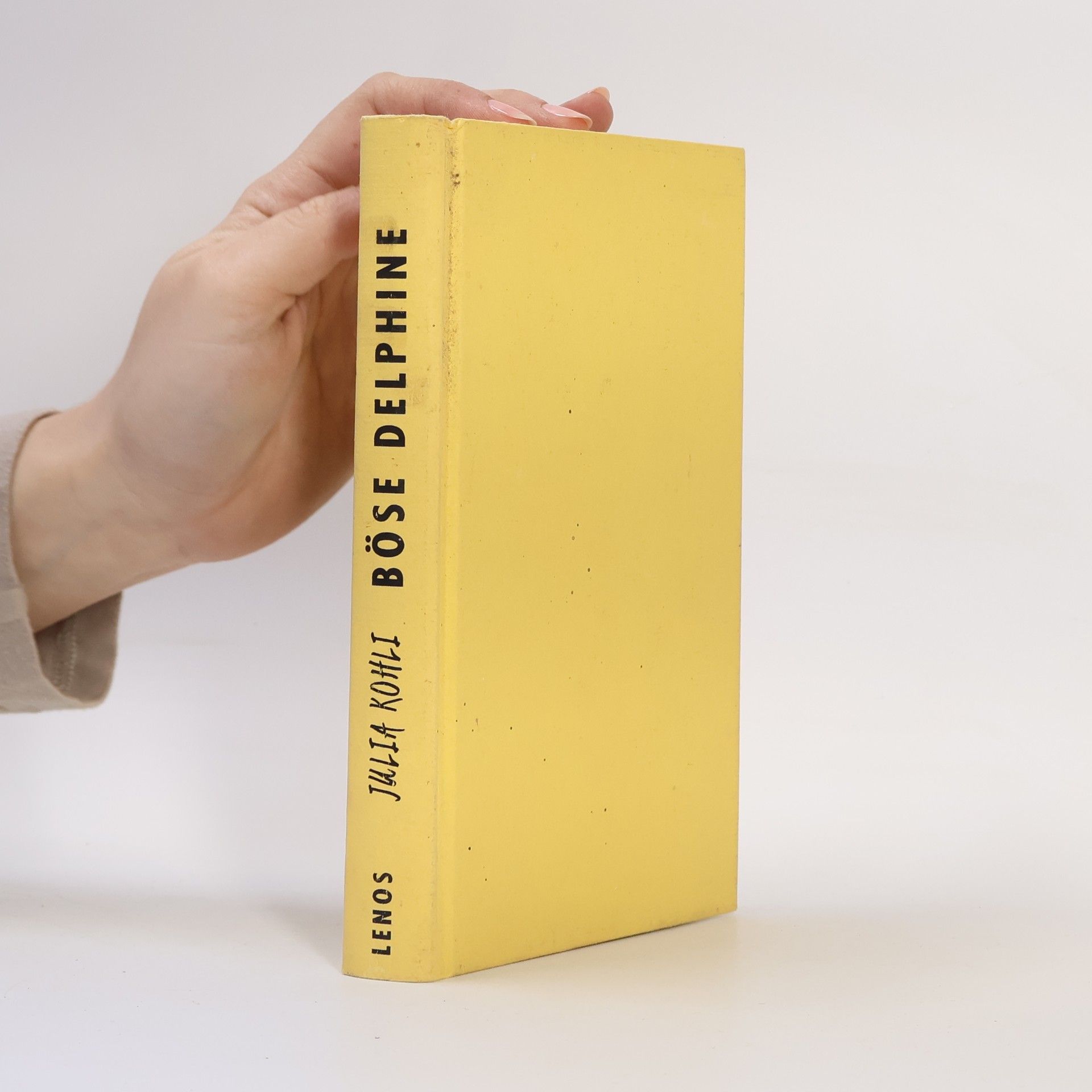 Julia Kohli Böse Delphine