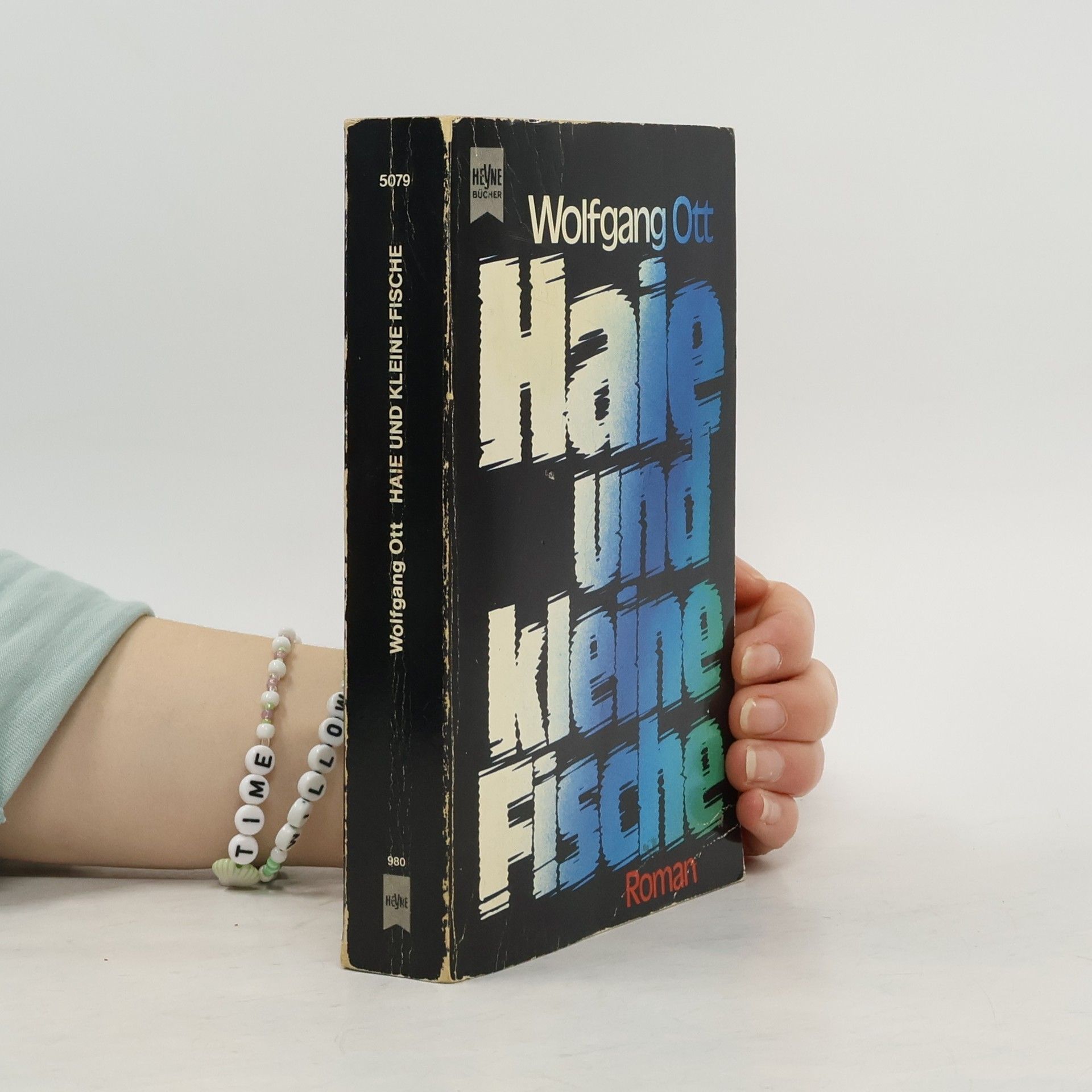 Wolfgang Ott Haie und kleine Fische