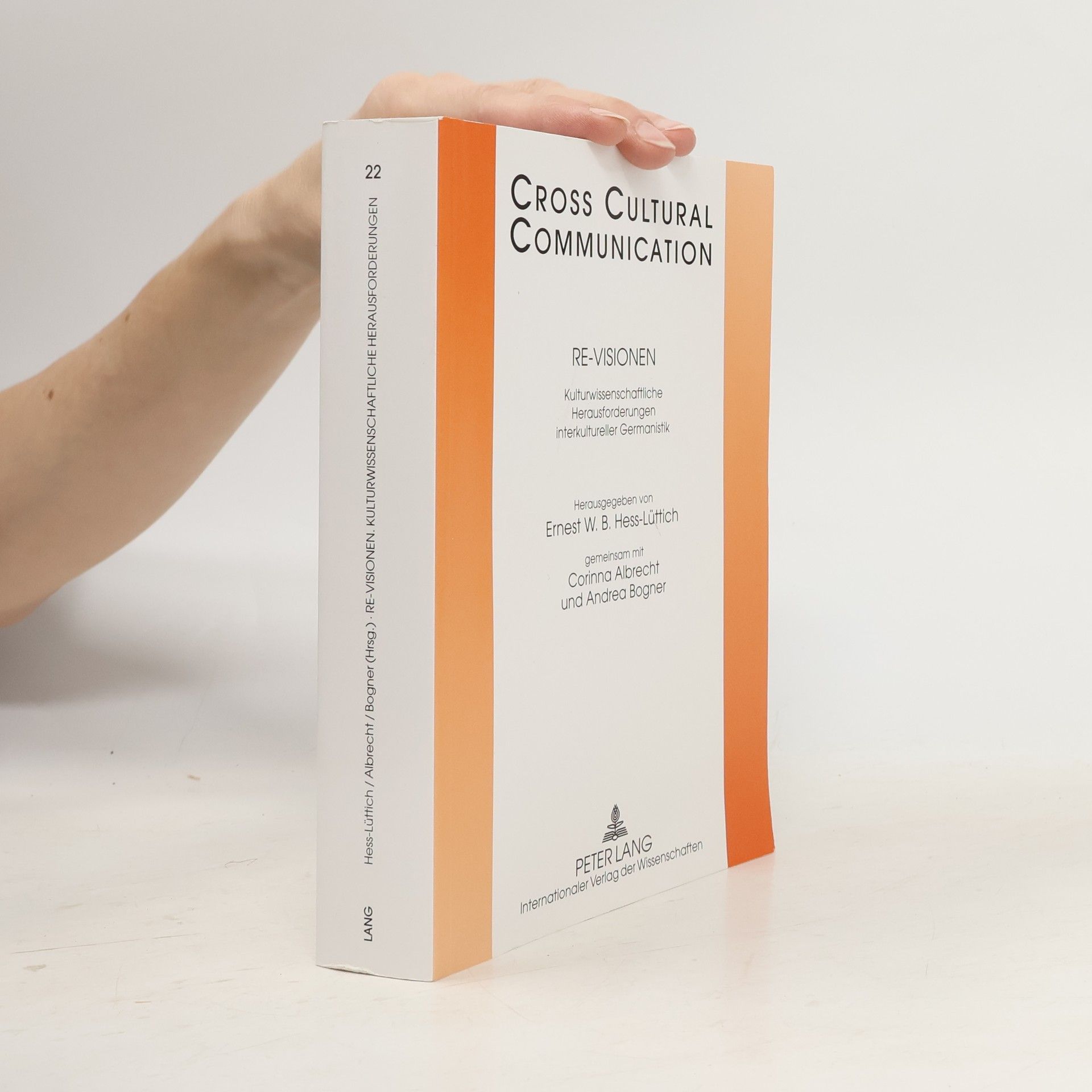 Ernest W. B. Hess Lüttich Re-Visionen