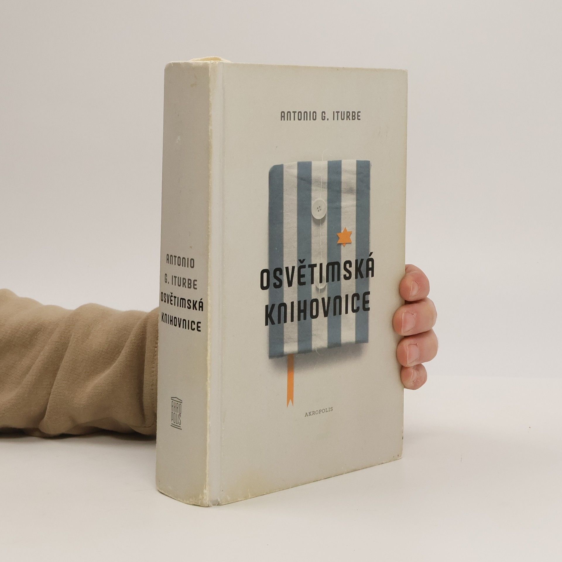 Antonio G. Iturbe Osvětimská knihovnice