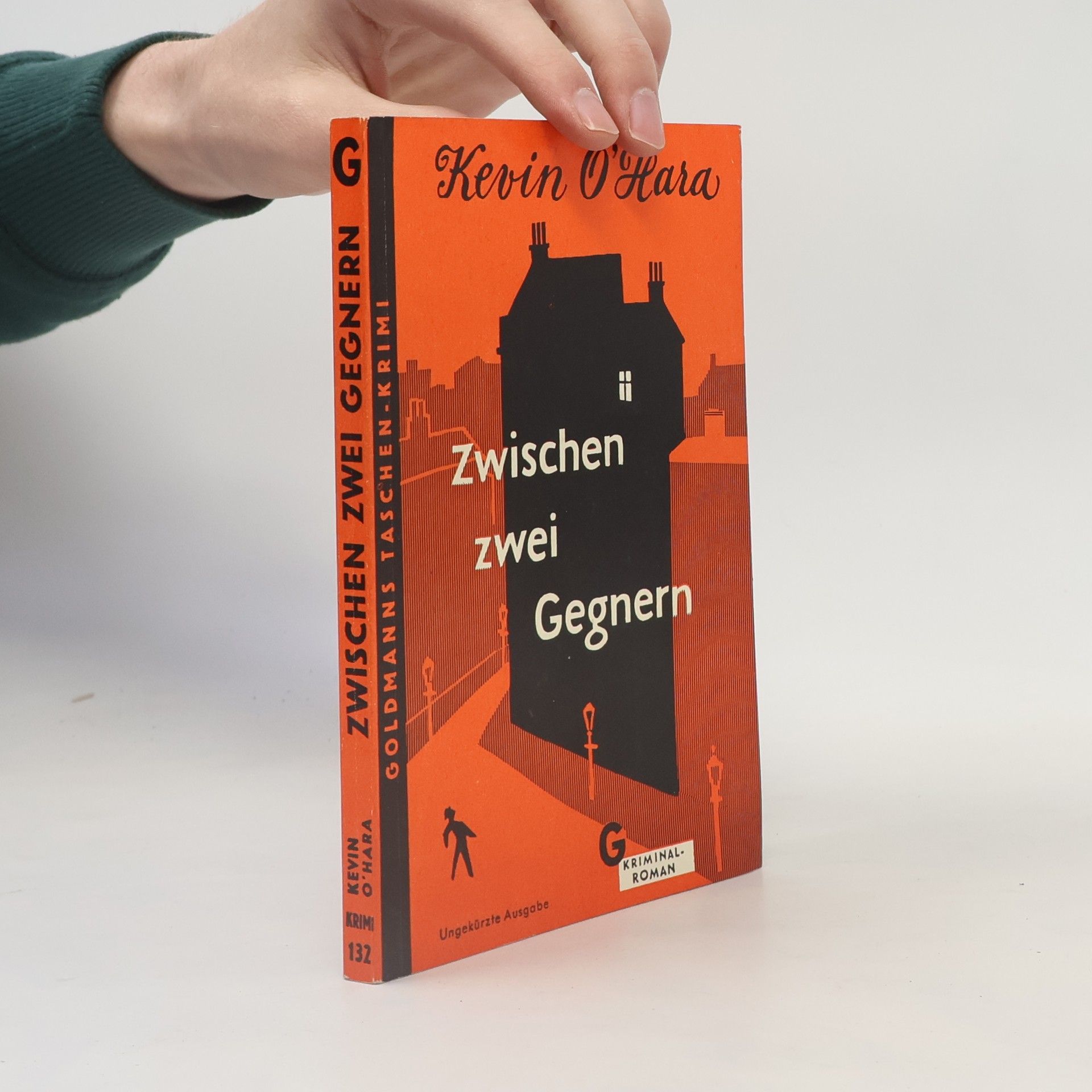 Kevin O'Hara Zwischen zwei Gegnern