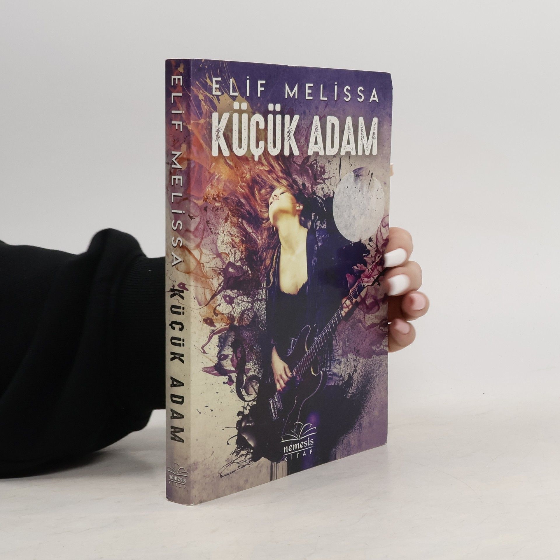 Elif Melissa Kücük Adam