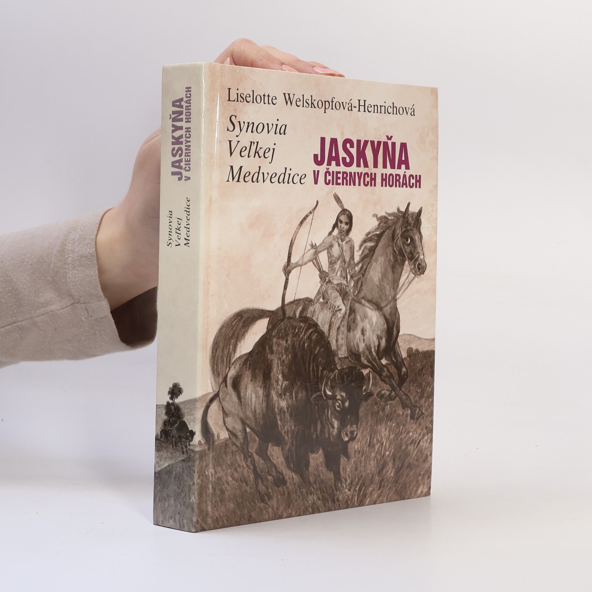 Liselotte Welskopfová-Henrichová Synovia Veľkej Medvedice III. diel. Jaskyňa v Čiernych horách