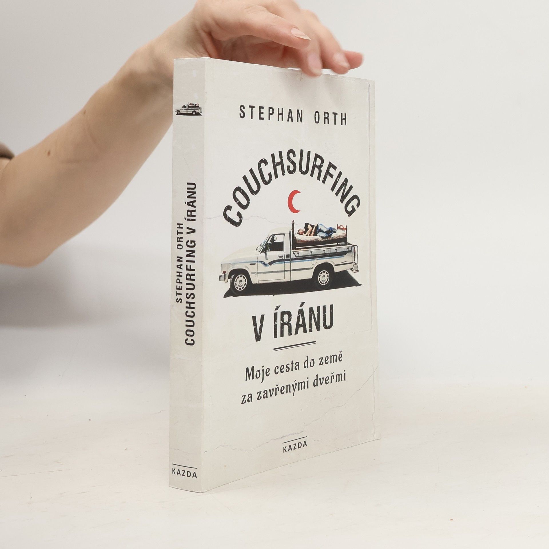 Stephan Orth Couchsurfing v Íránu