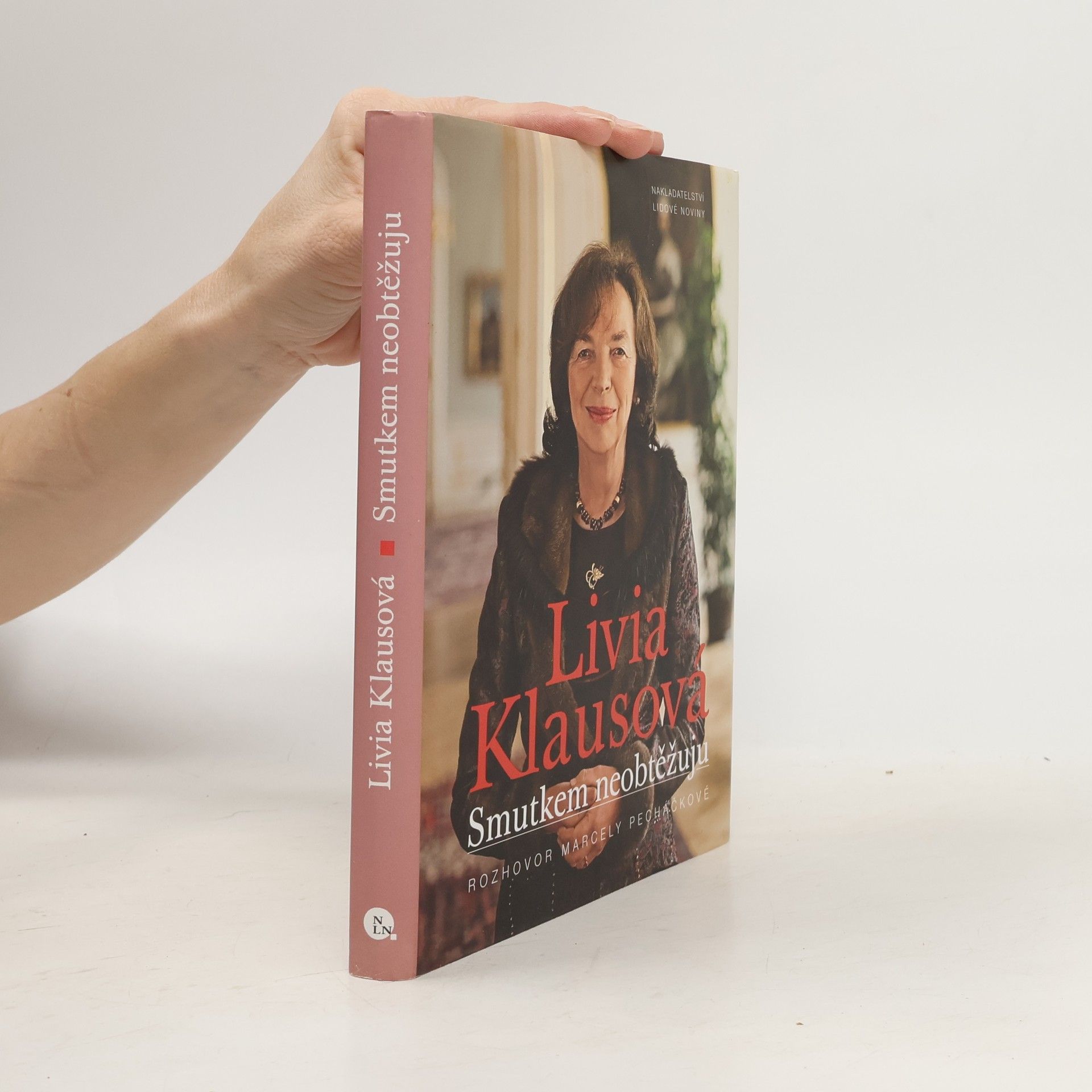 Marcela Pecháčková Smutkem neobtěžuju. Rozhovor Marcely Pecháčkové