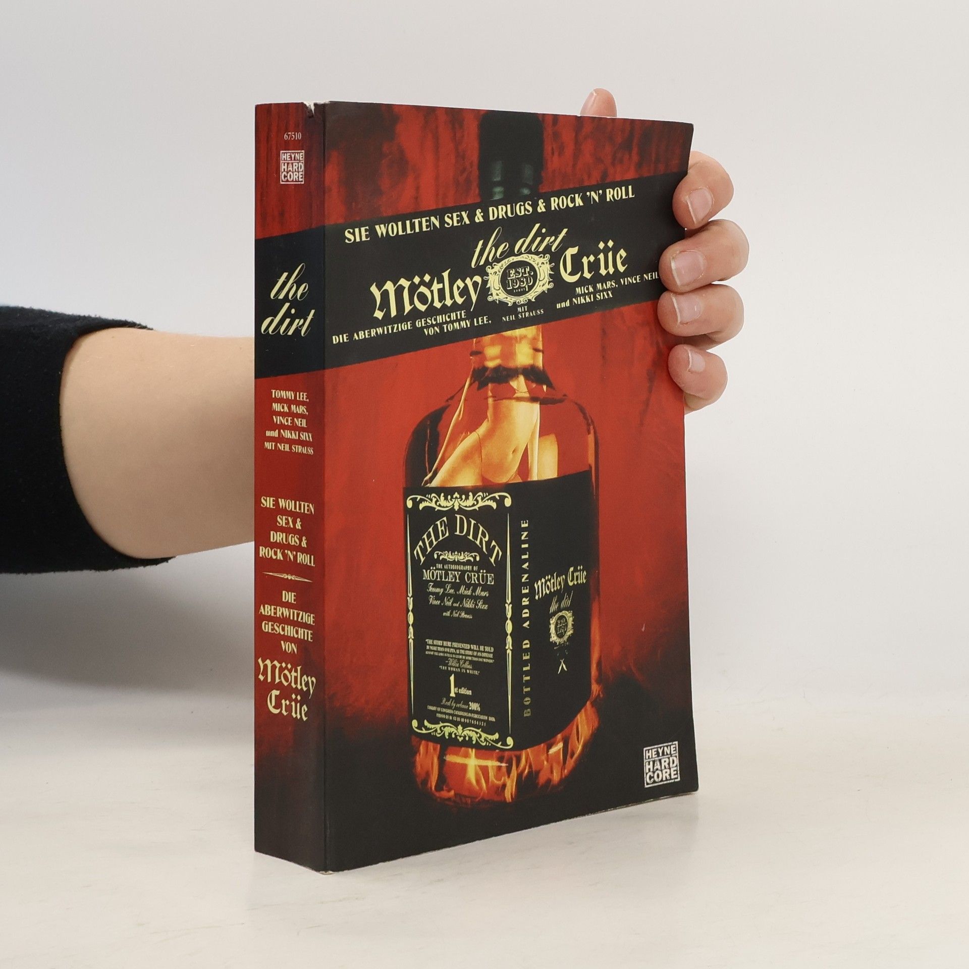 Kirsten Borchardt Mötley Crüe - the dirt