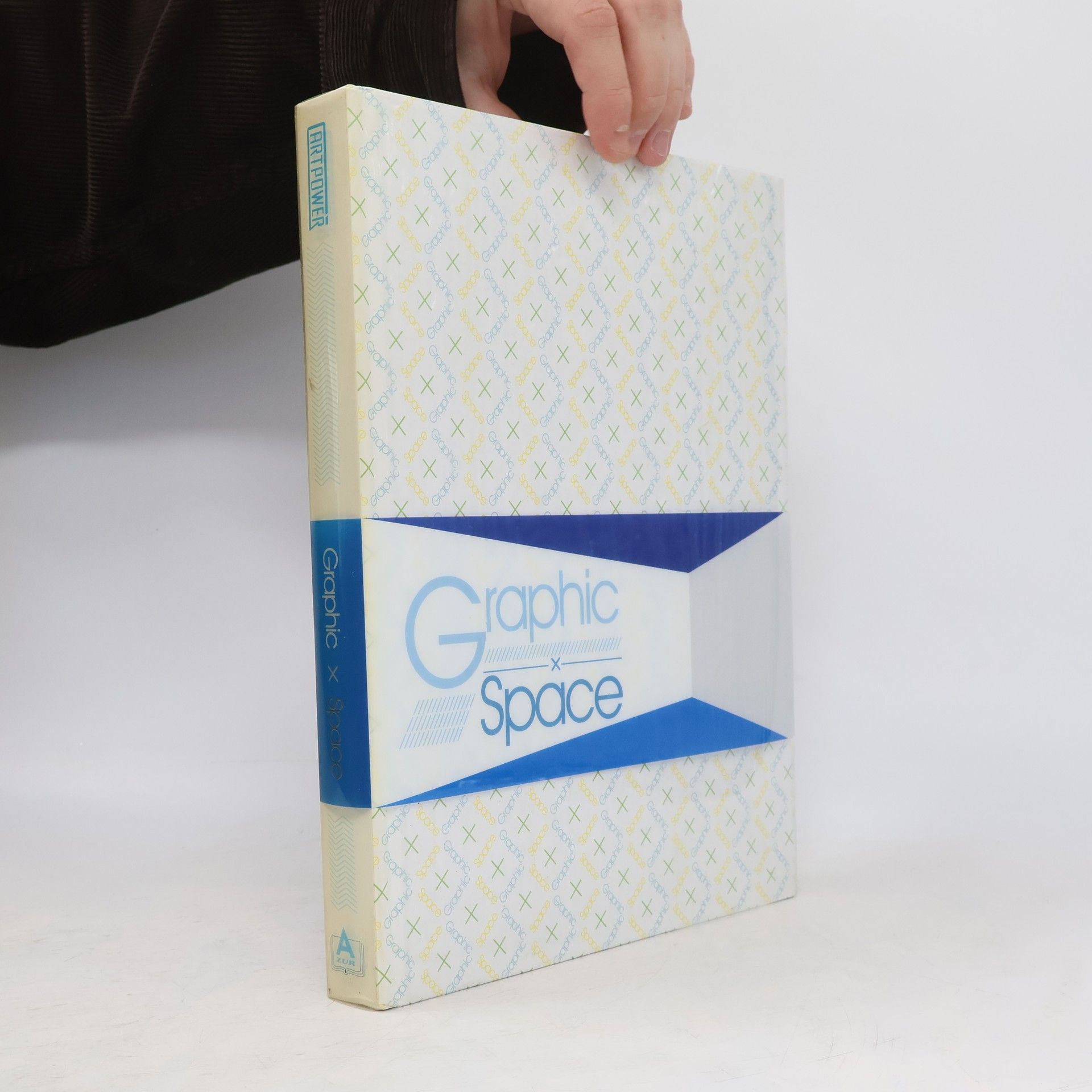 Vivian Lei Graphic X Space