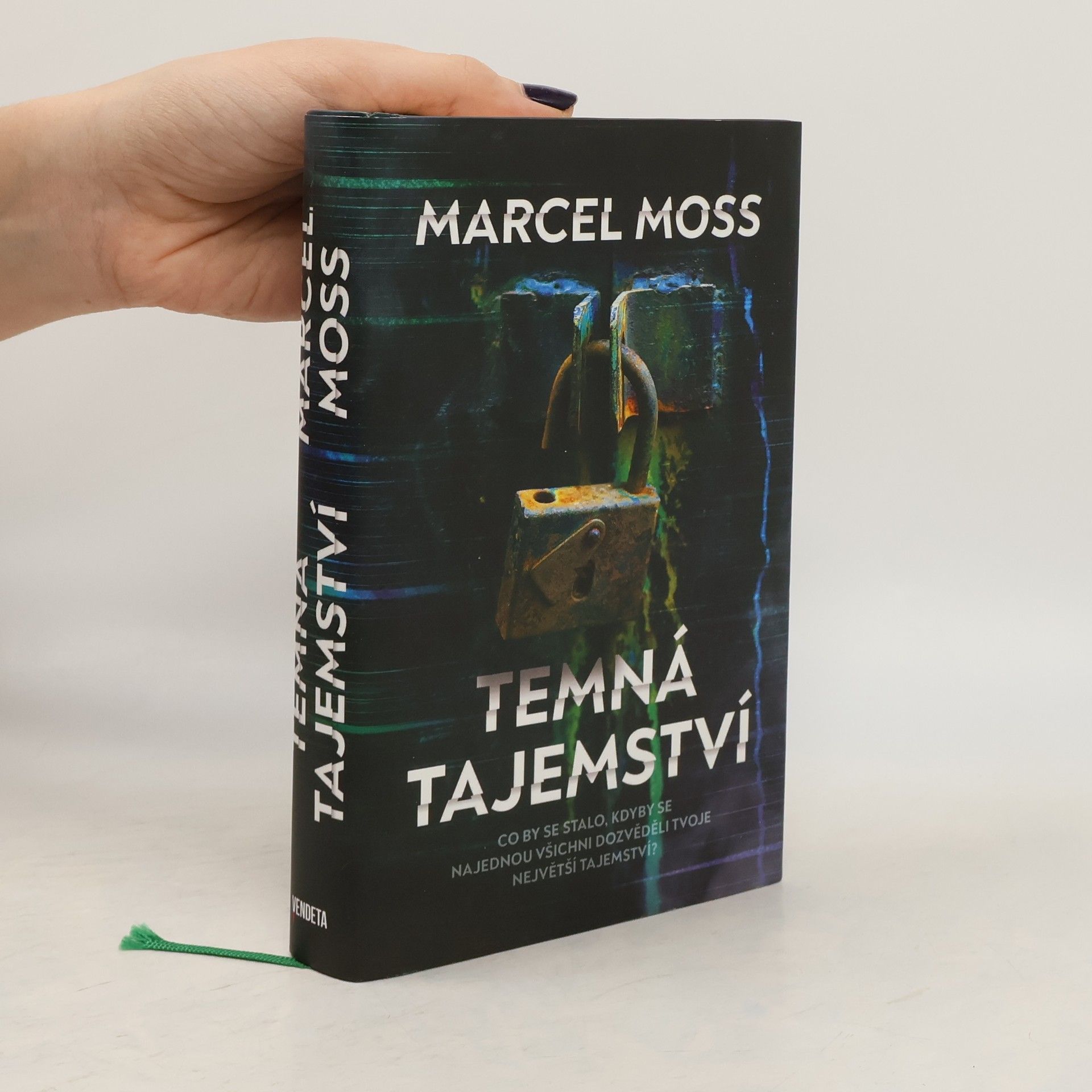 Marcel Moss Temná tajemství