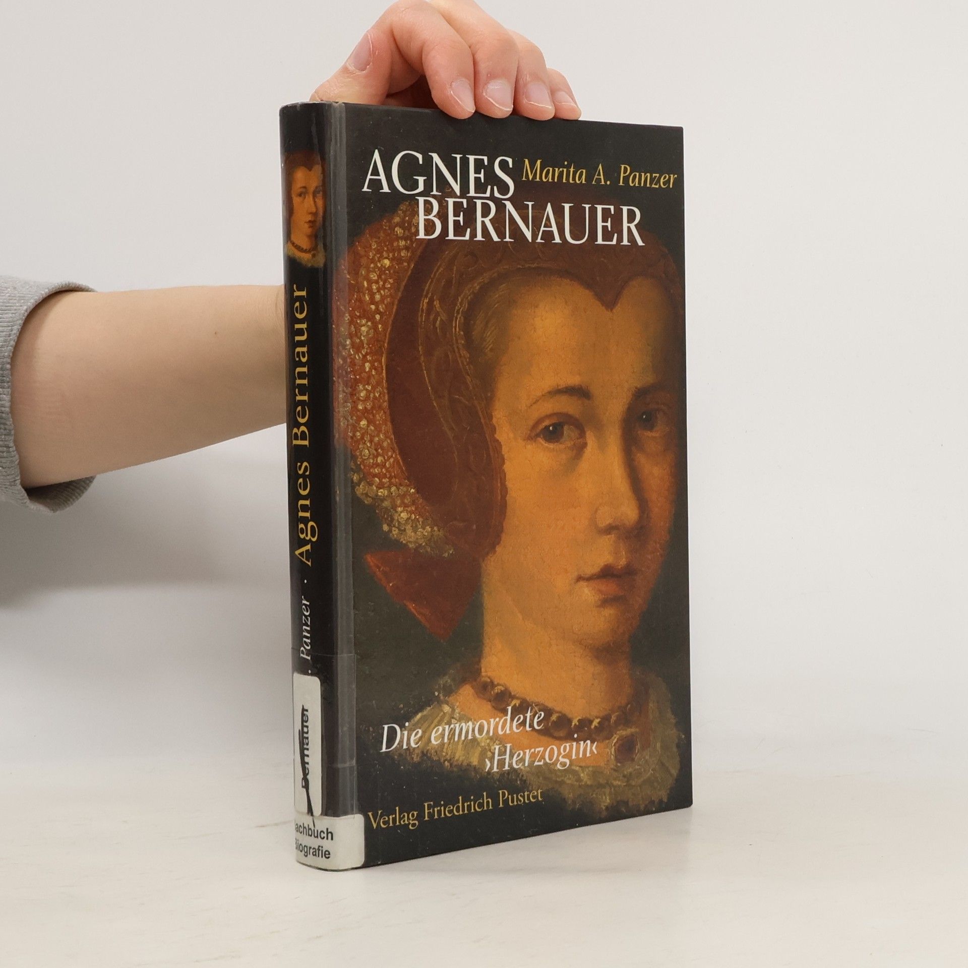 Marita A. Panzer Agnes Bernauer