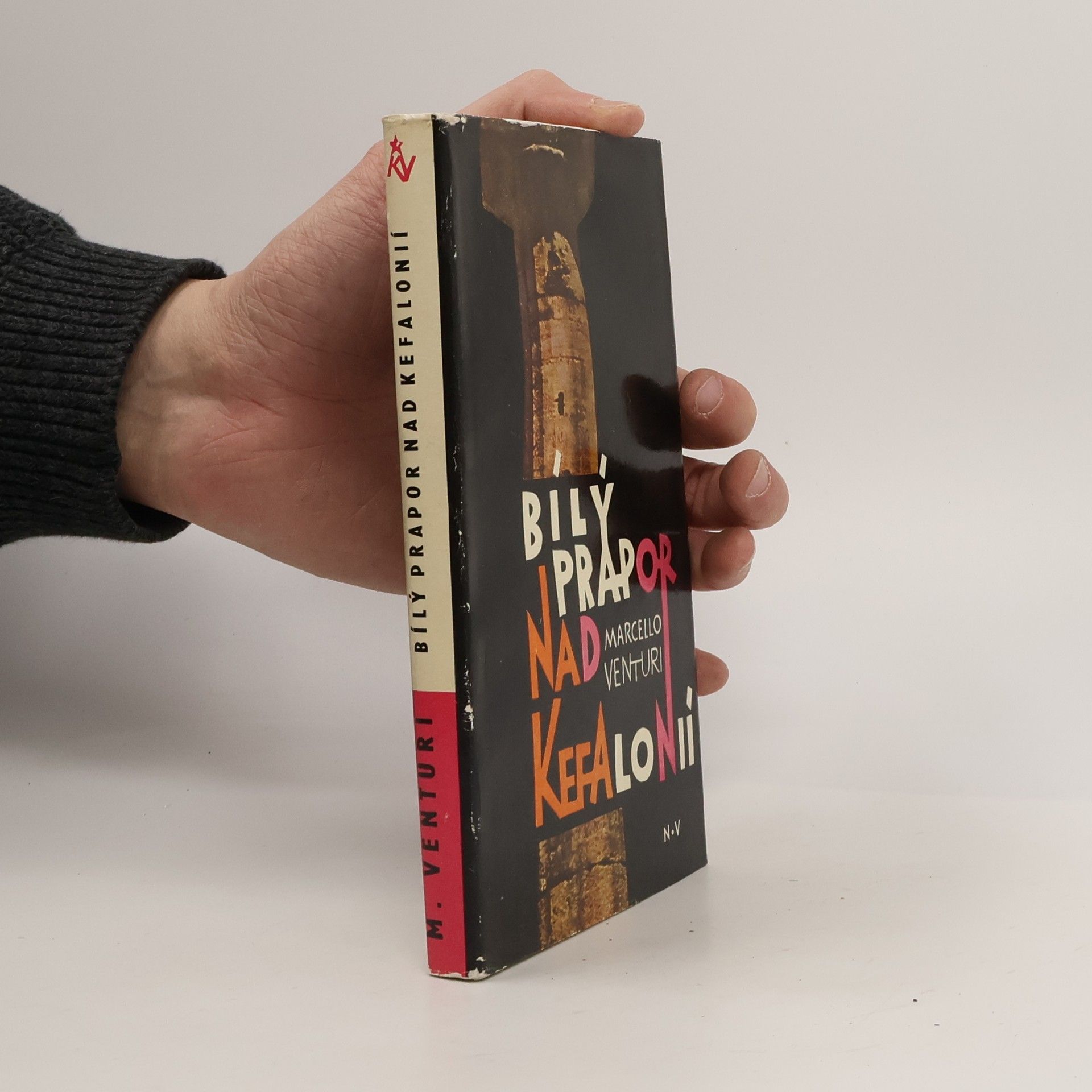 Marcello Venturi Bílý prapor nad Kefalonií