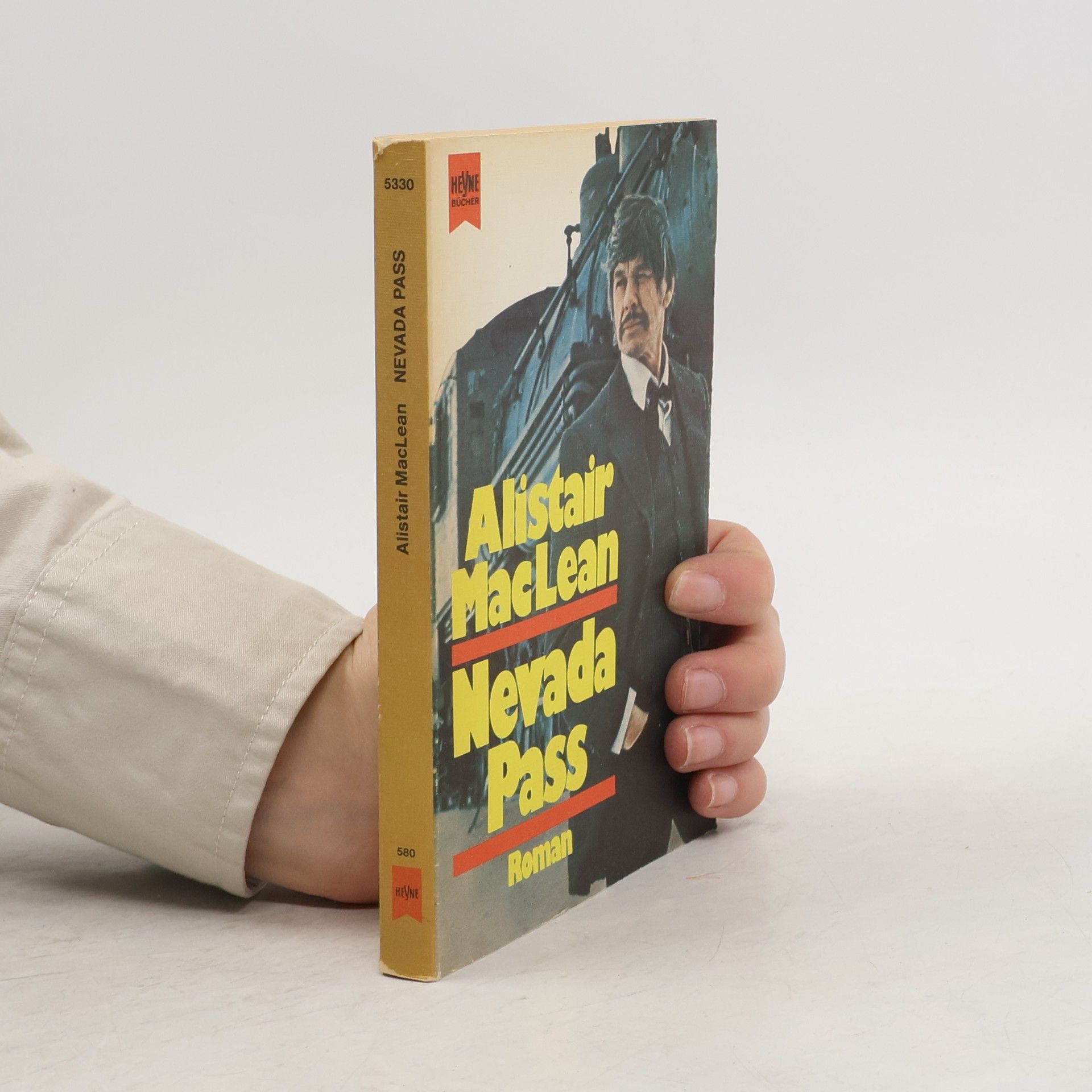 Alistair MacLean Nevada-Pass