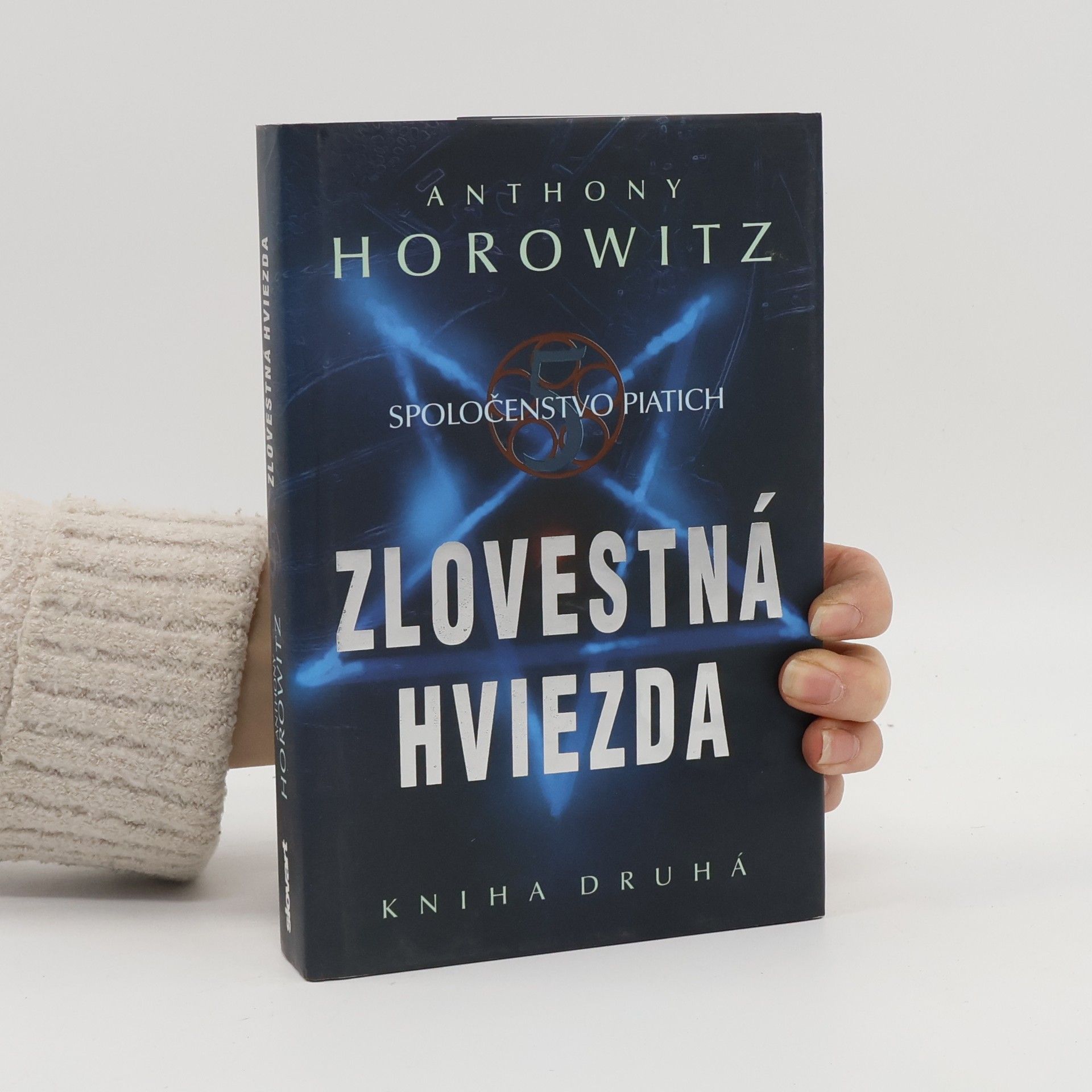 Anthony Horowitz Zlovestná hviezda