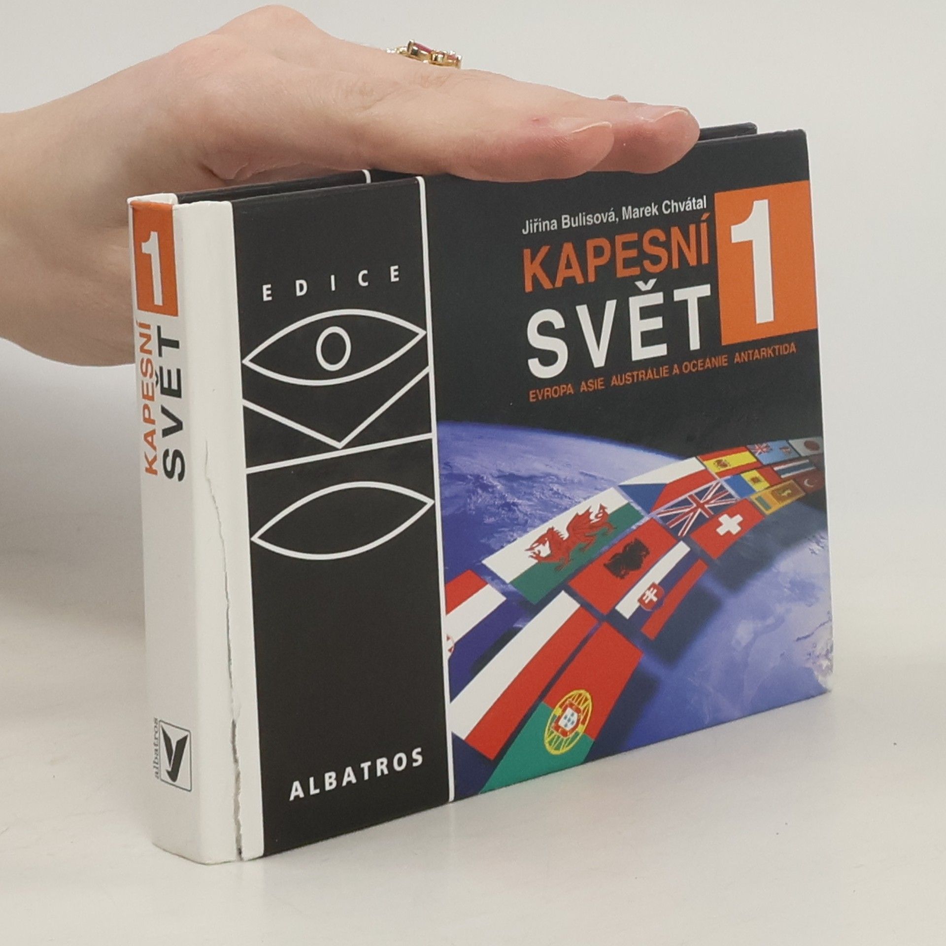 Jiřina Bulisová Kapesní svět 1 : [Evropa, Asie, Austrálie a Oceánie, Antarktida]