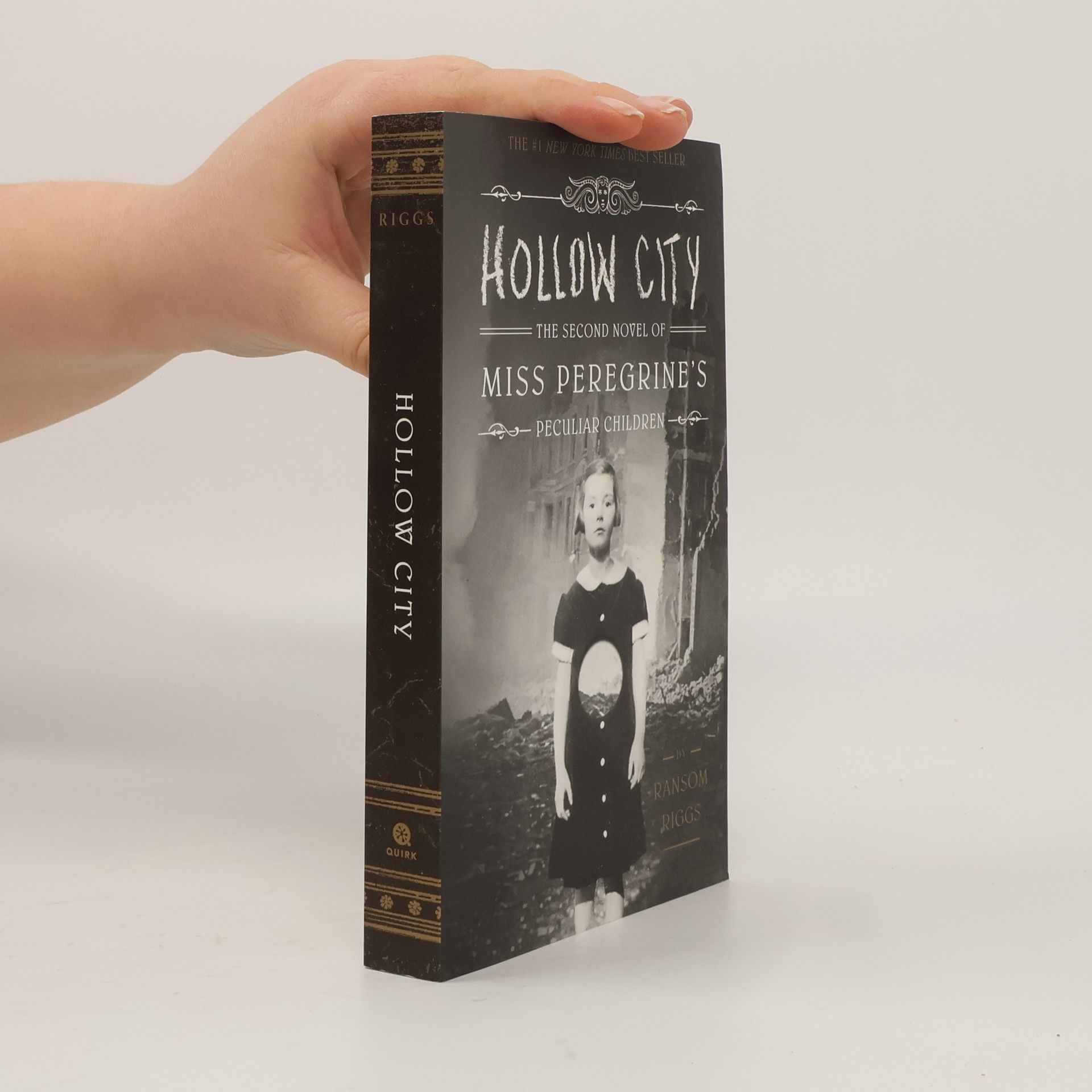 Ransom Riggs Hollow City