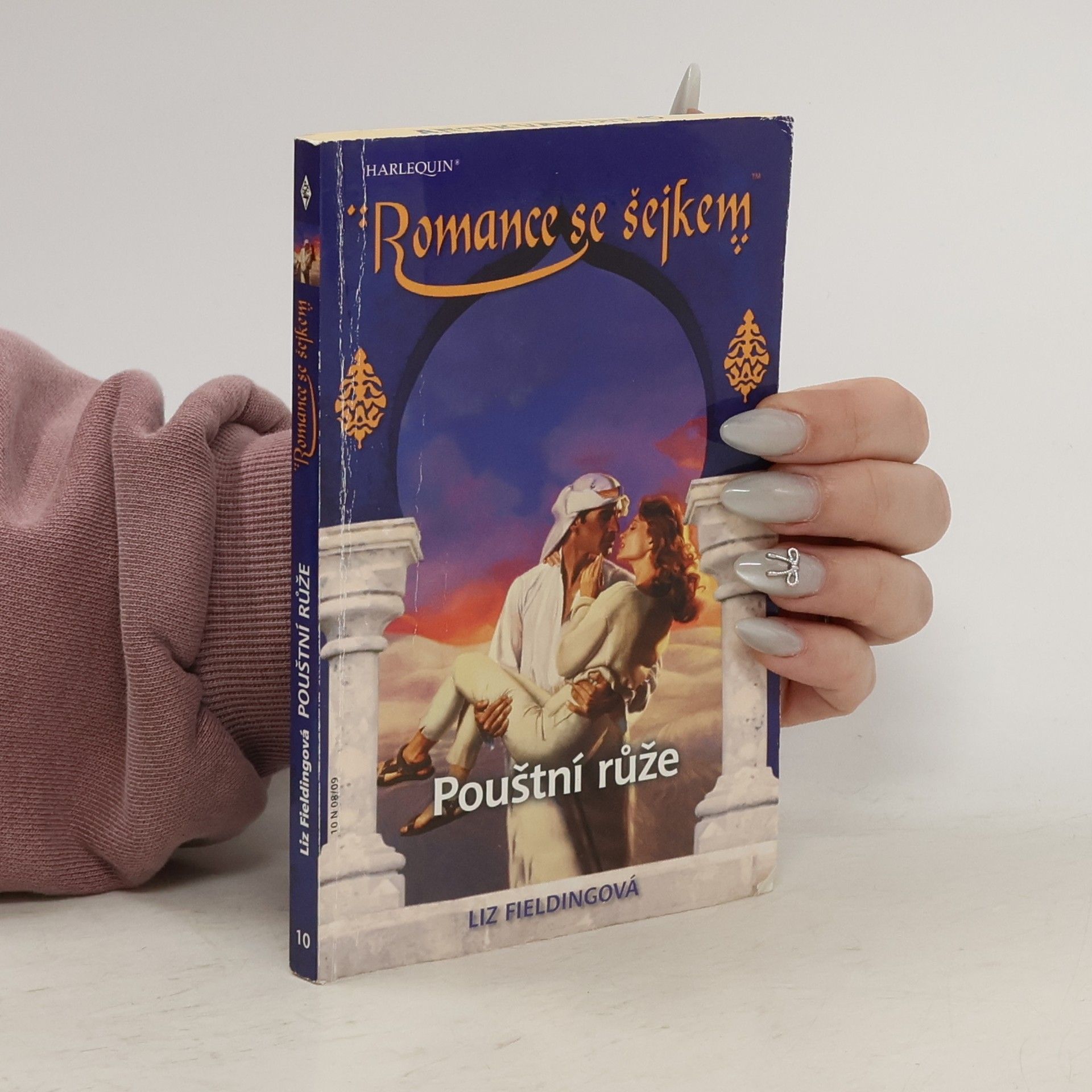 Liz Fielding Pouštní růže