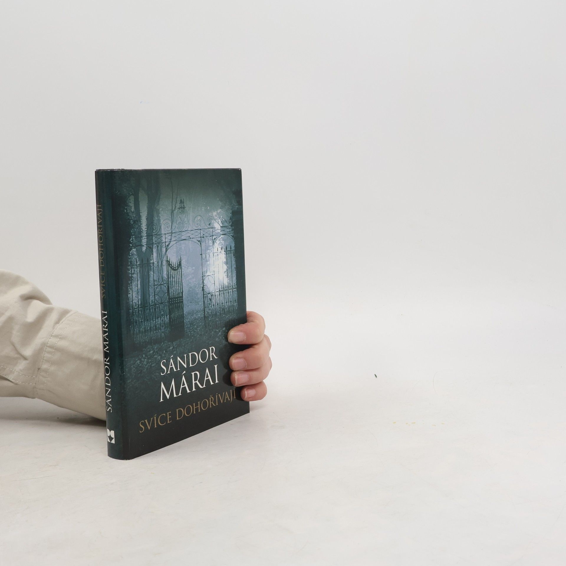 Sándor Márai Svíce dohořívají