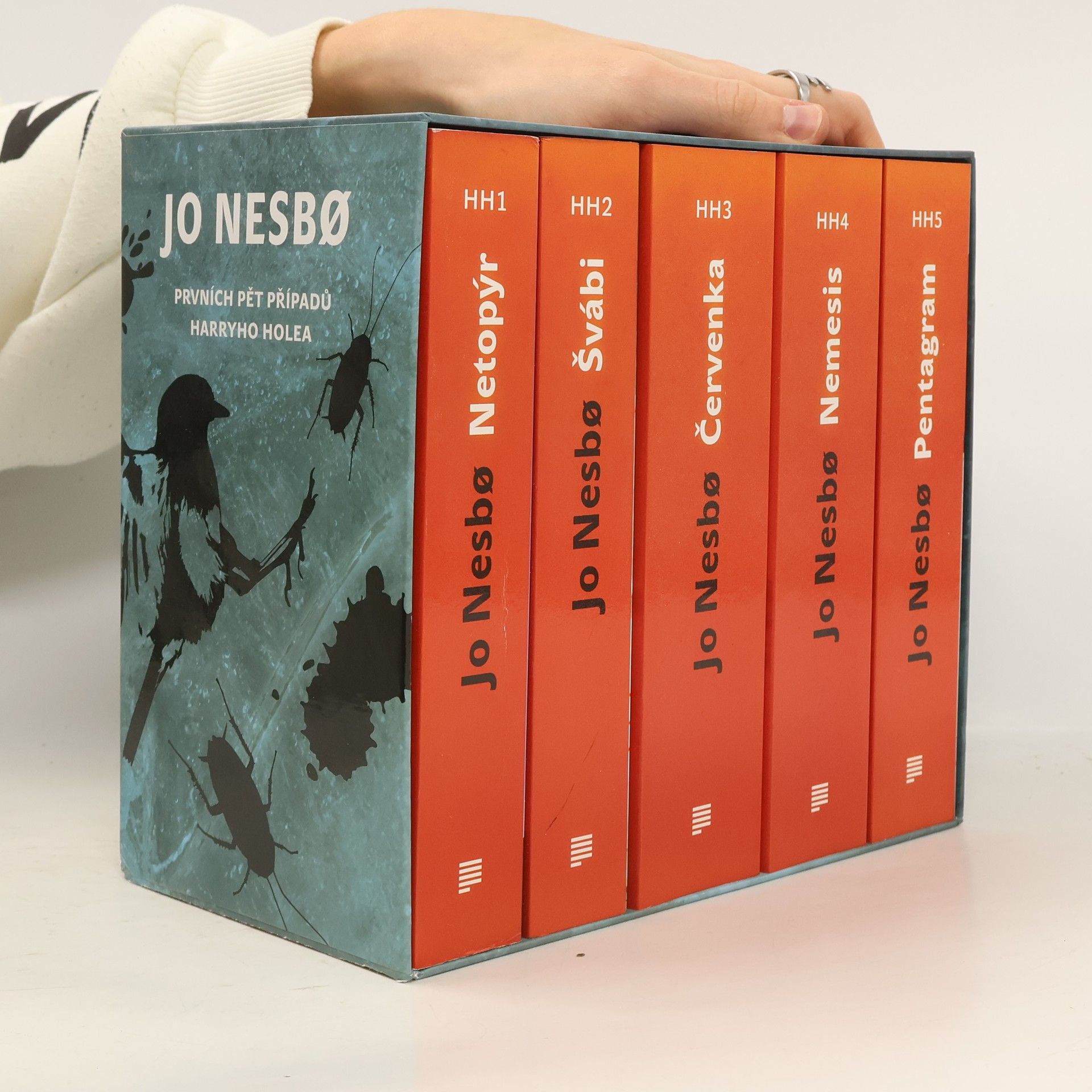 Jo Nesbø Prvních pět případů Harryho Holea