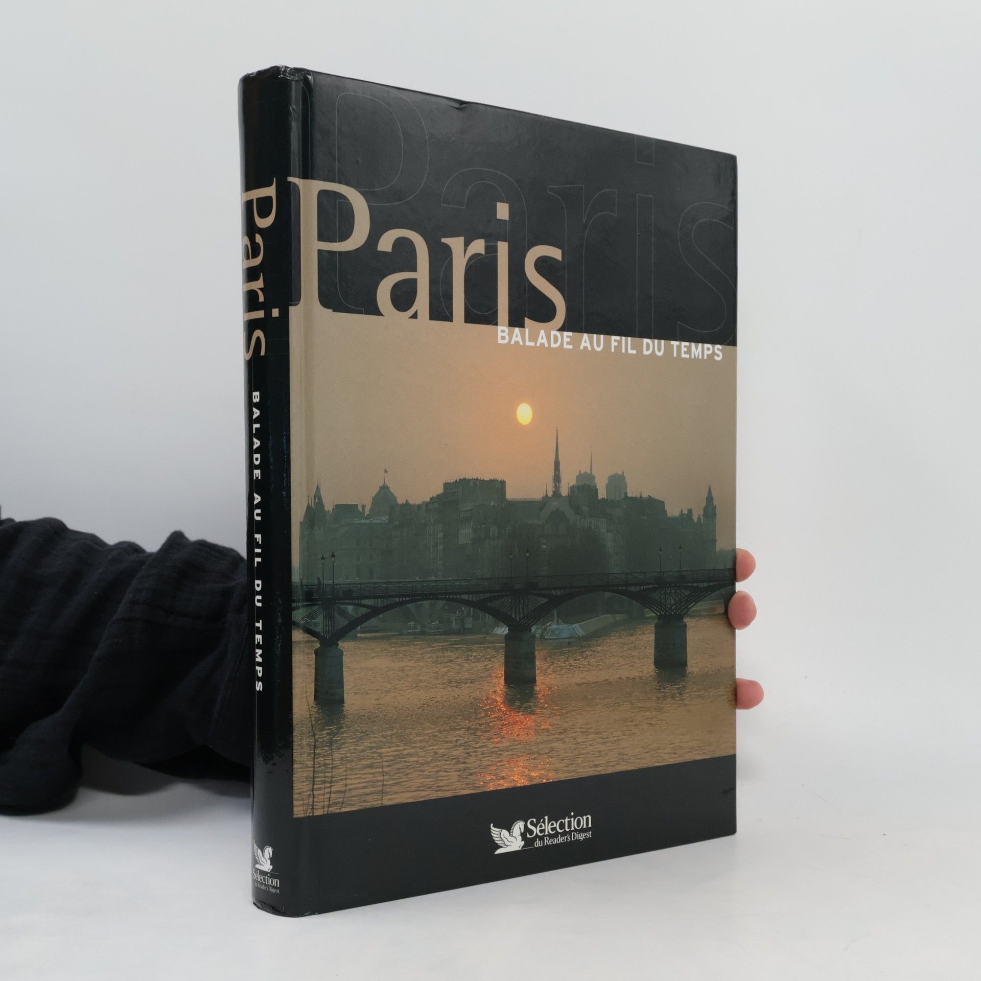 Various authors Paris Balade Au Fil Du Temps