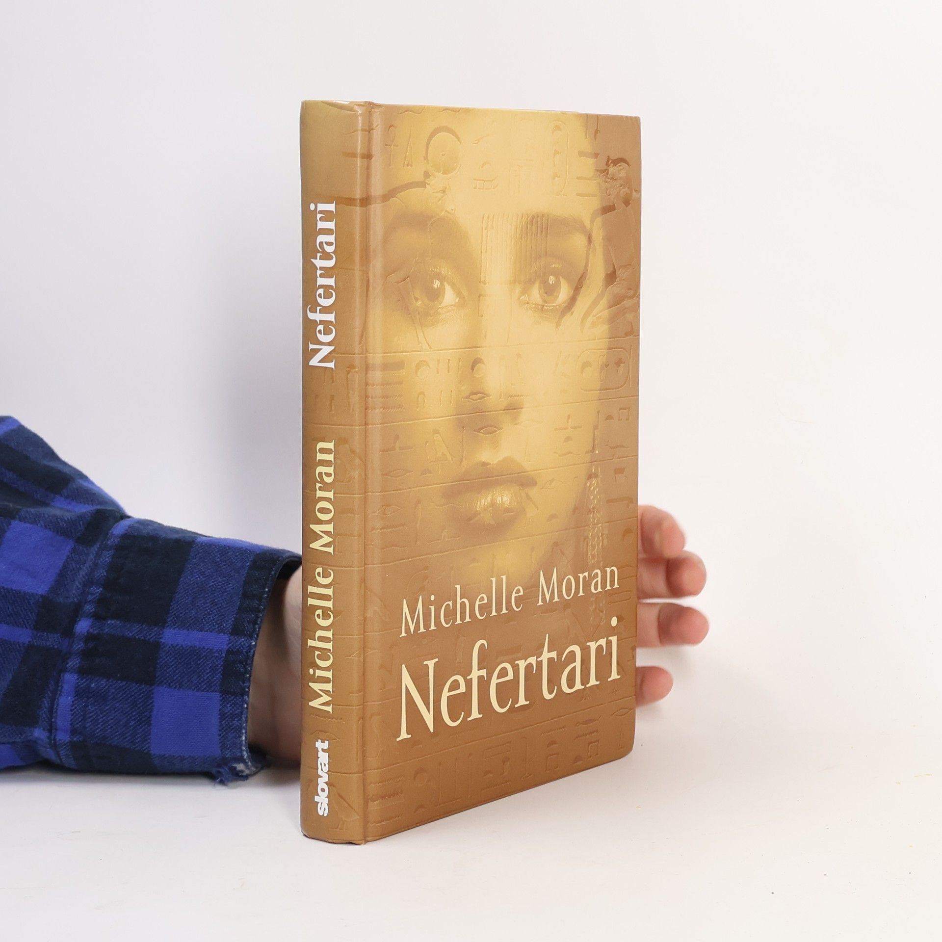 Michelle Moran Nefertari