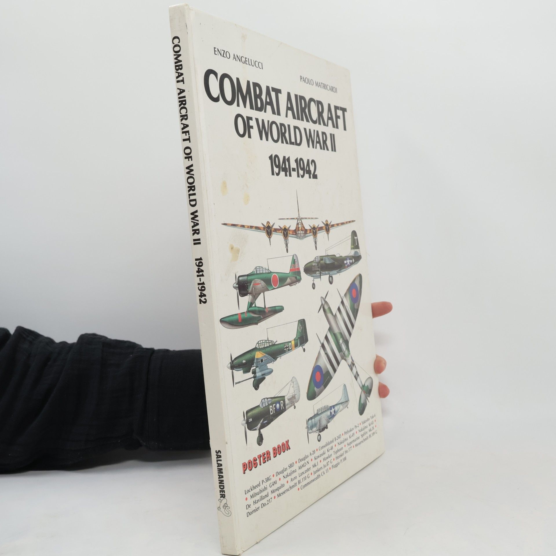 Enzo Angelucci Combat Aircraft of World War II