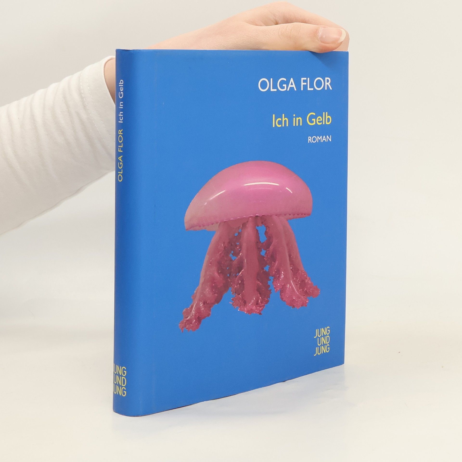 Olga Flor Ich in Gelb