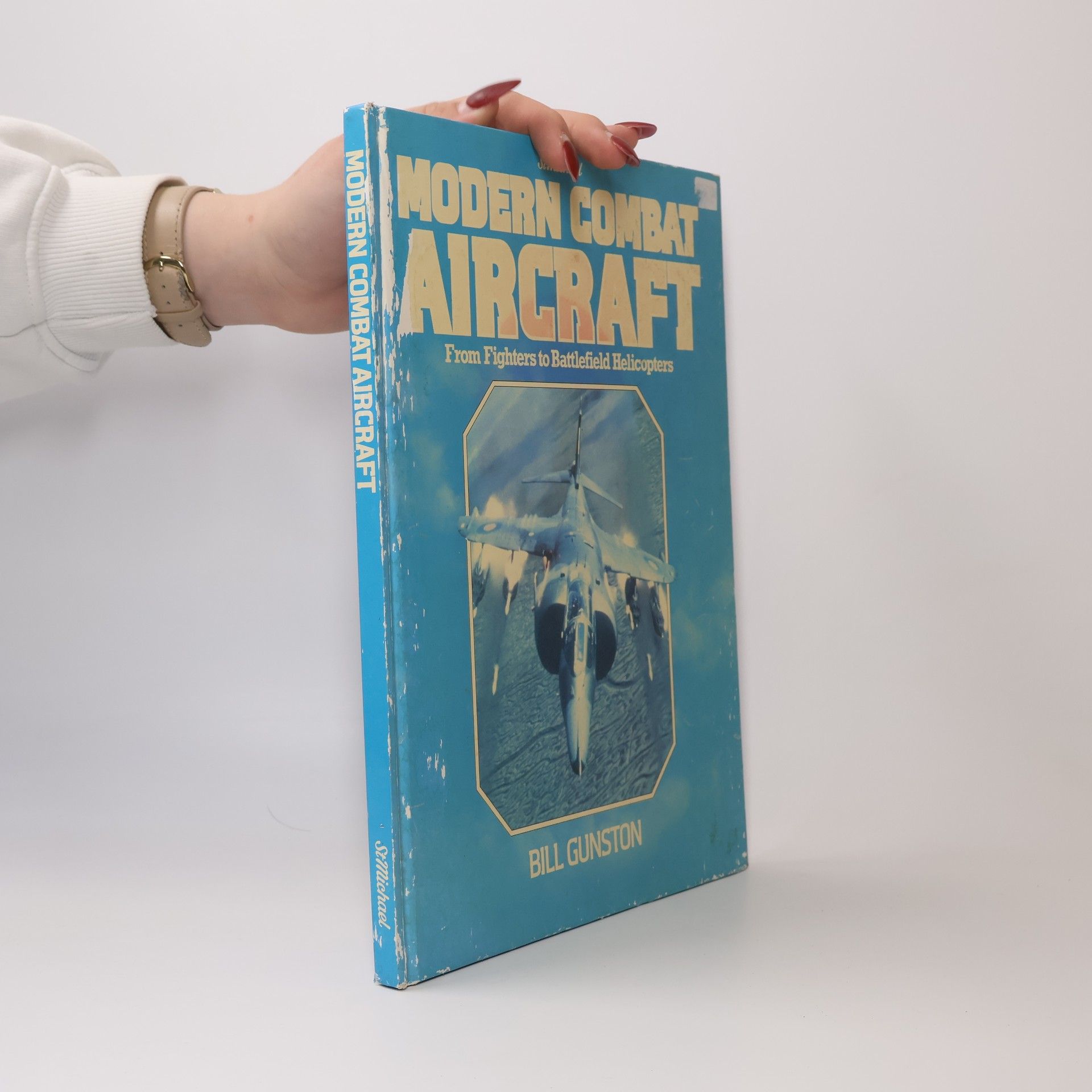 Bill Gunston Modern Combat Aircraft