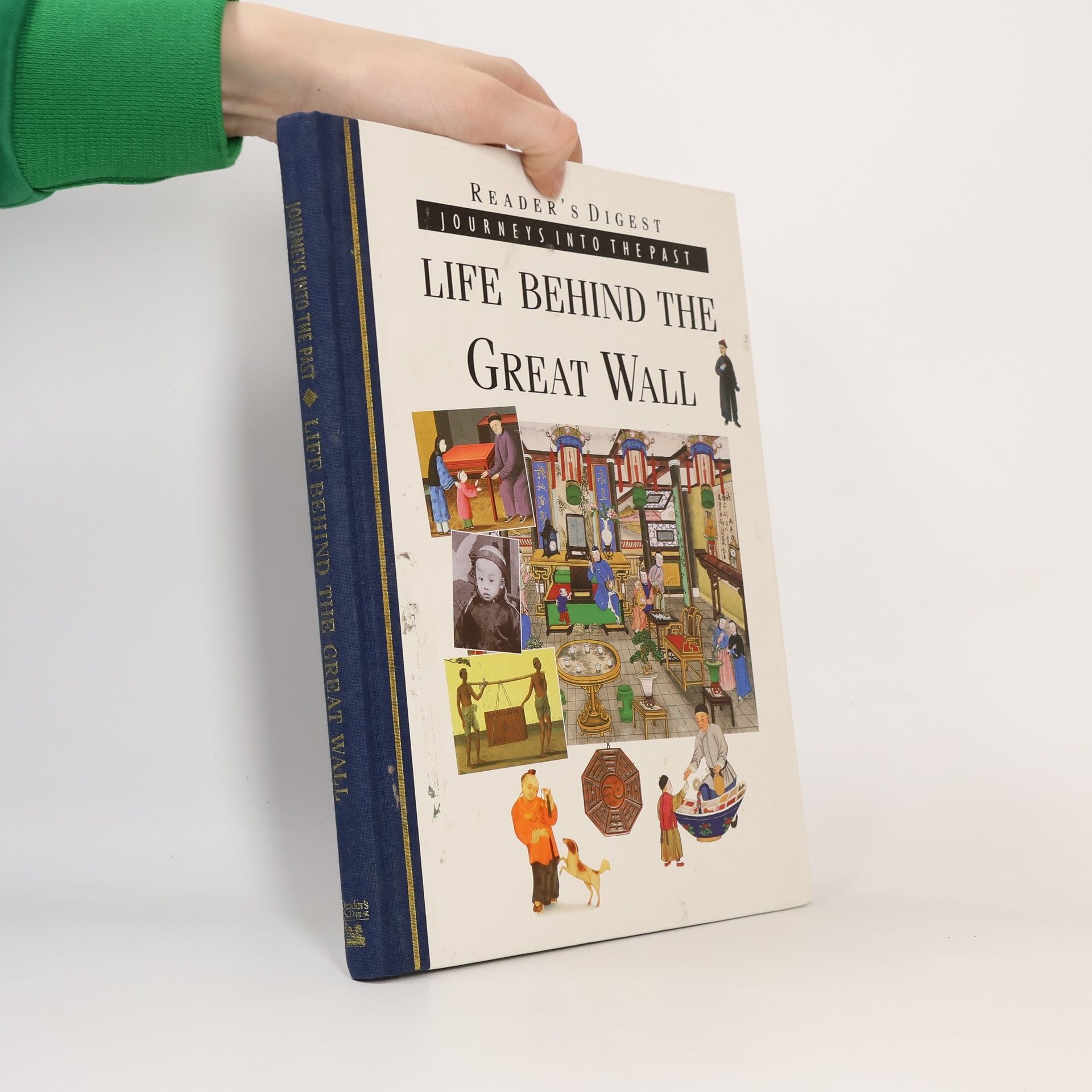 Christopher Falkus Life Behind the Great Wall