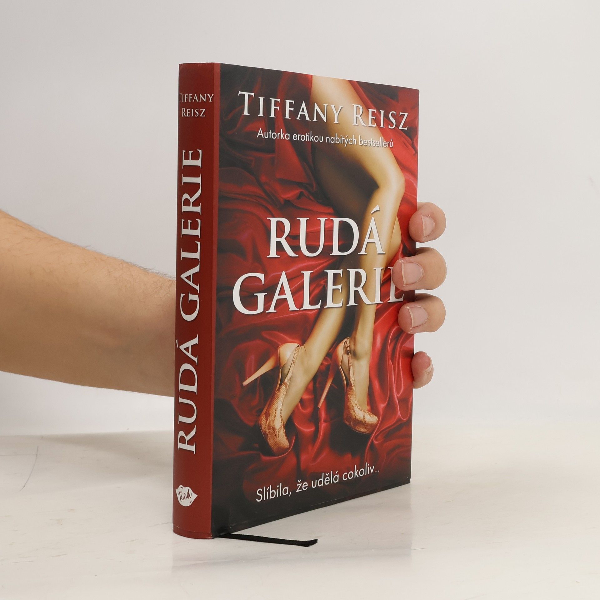 Tiffany Reisz Rudá galerie