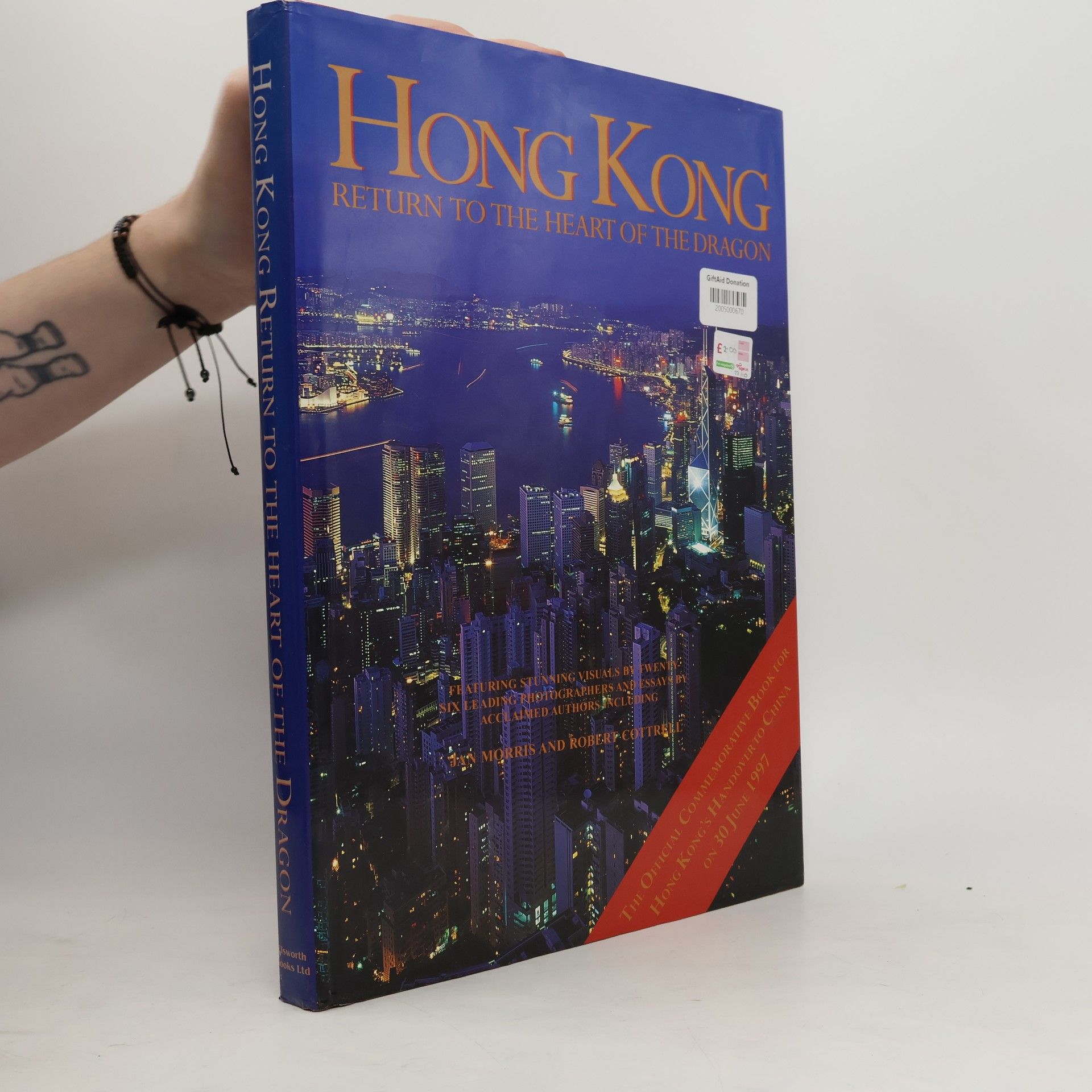 Various authors Hong Kong. Return to the Heart of the Dragon