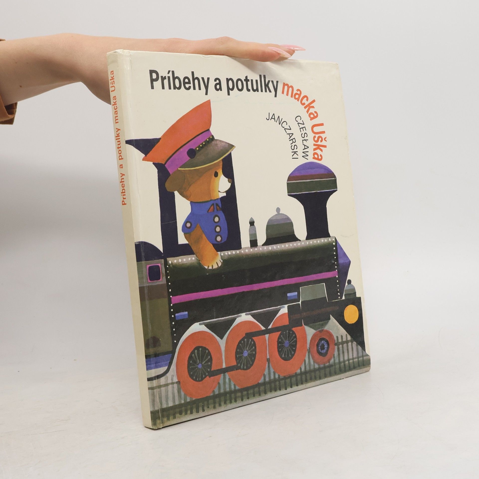 Czeslaw Janczarski Príbehy a potulky macka Uška